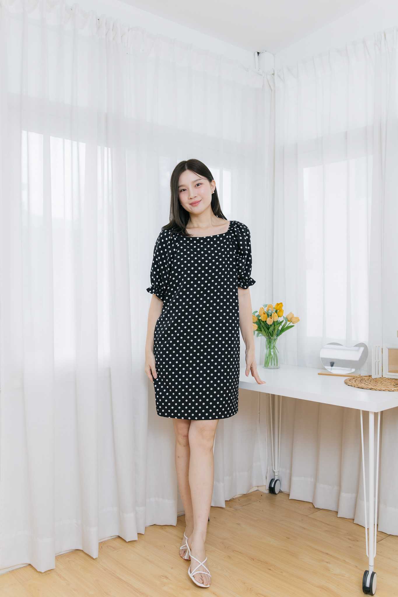 ชุดให้นม Black polka dot cute dress