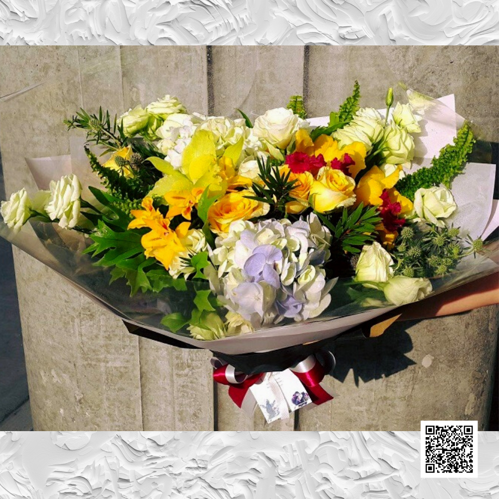 ช่อดอกไม้สด  Blooming Elegance 7