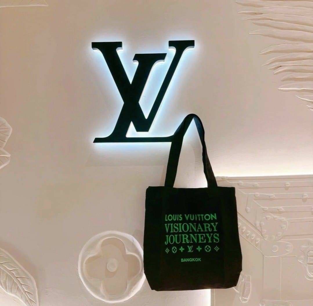 กระเป๋าผ้า LV Bangkok Thailand Exhibition Gifts Shopping Bag Tote Bag Canvas Bag 