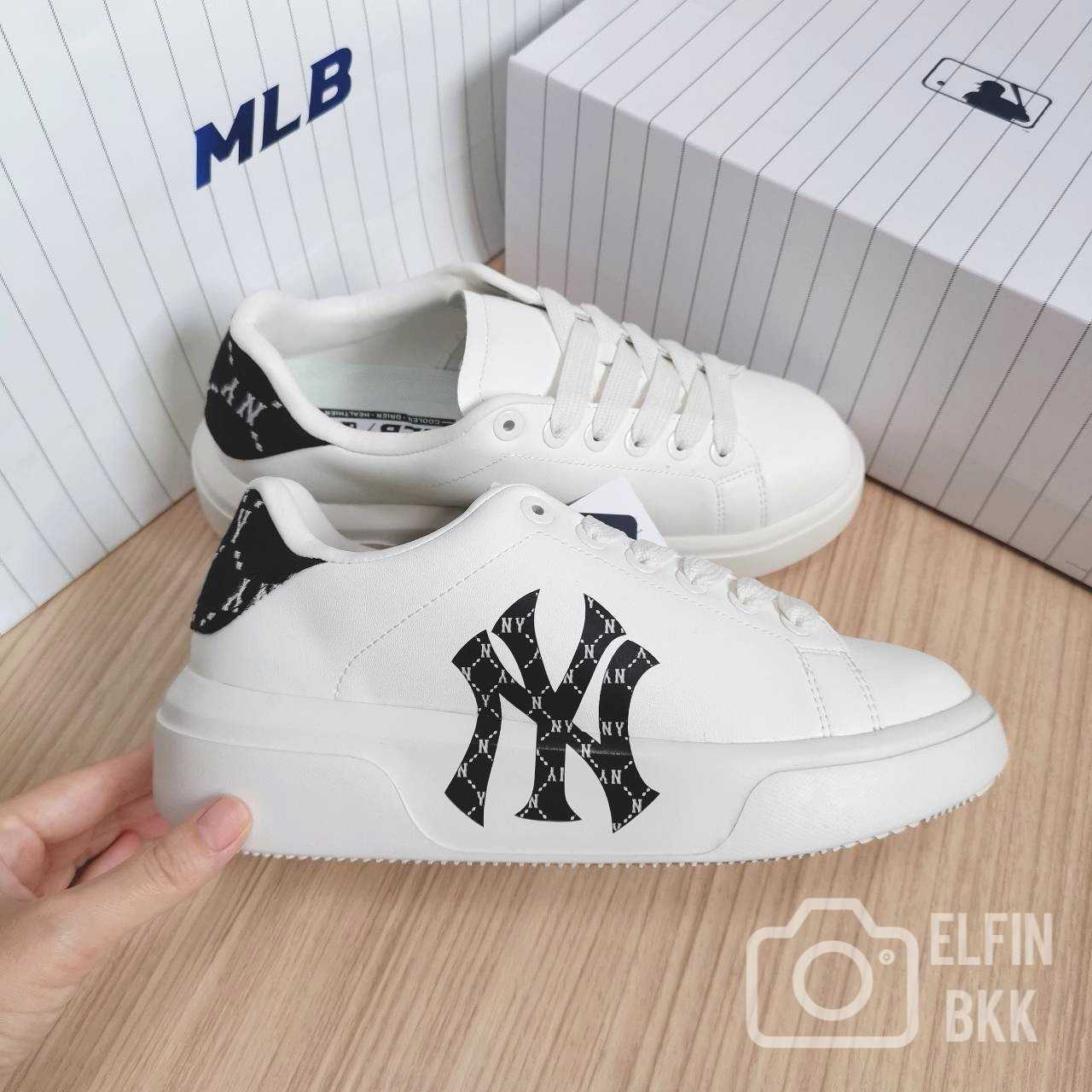 🚨Clearance Sale🚨 MLB Chunky Classic heel Monogram -NY รองเท้าผ้าใบสีขาว/สีครีม