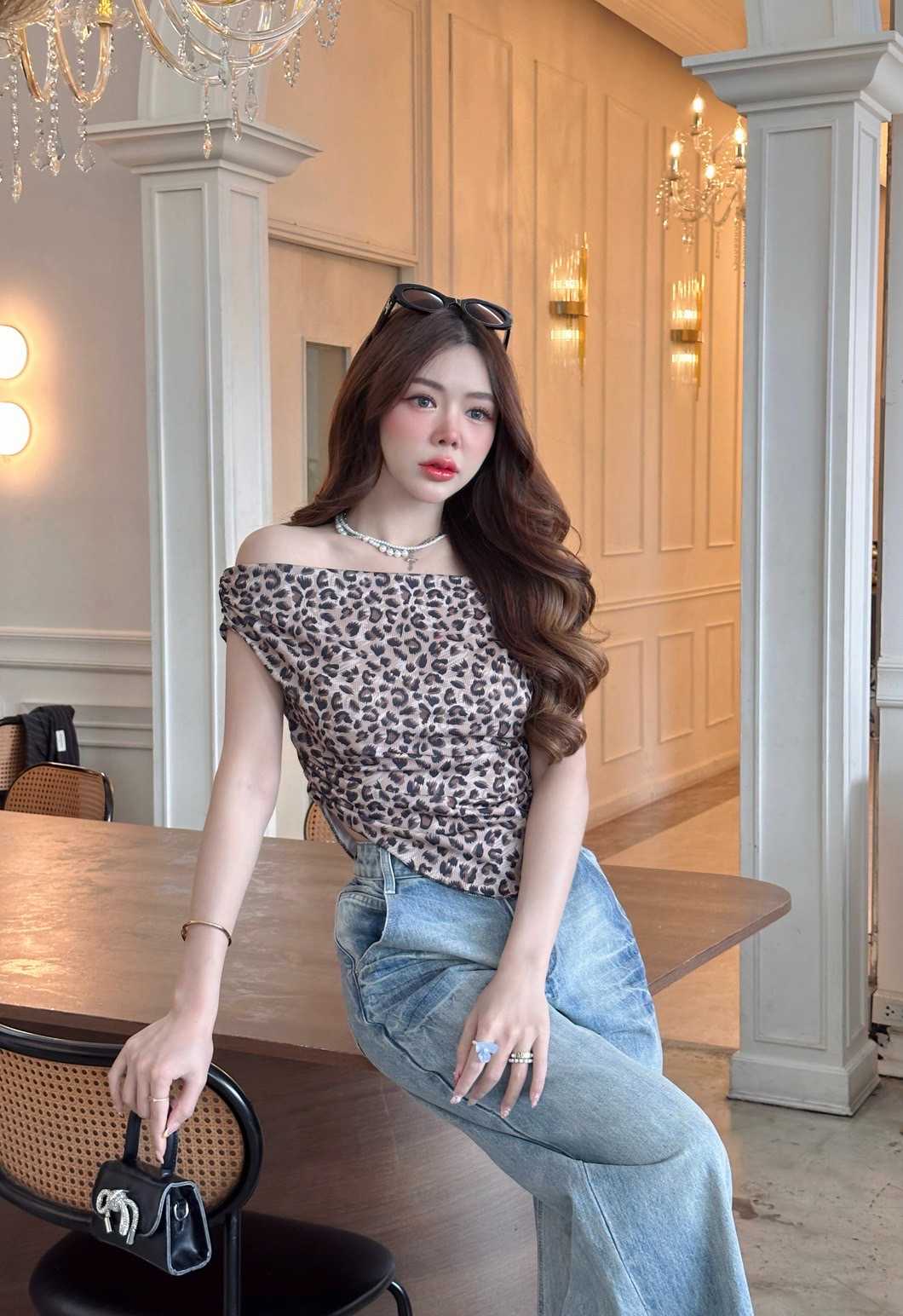 TIGER TOP 