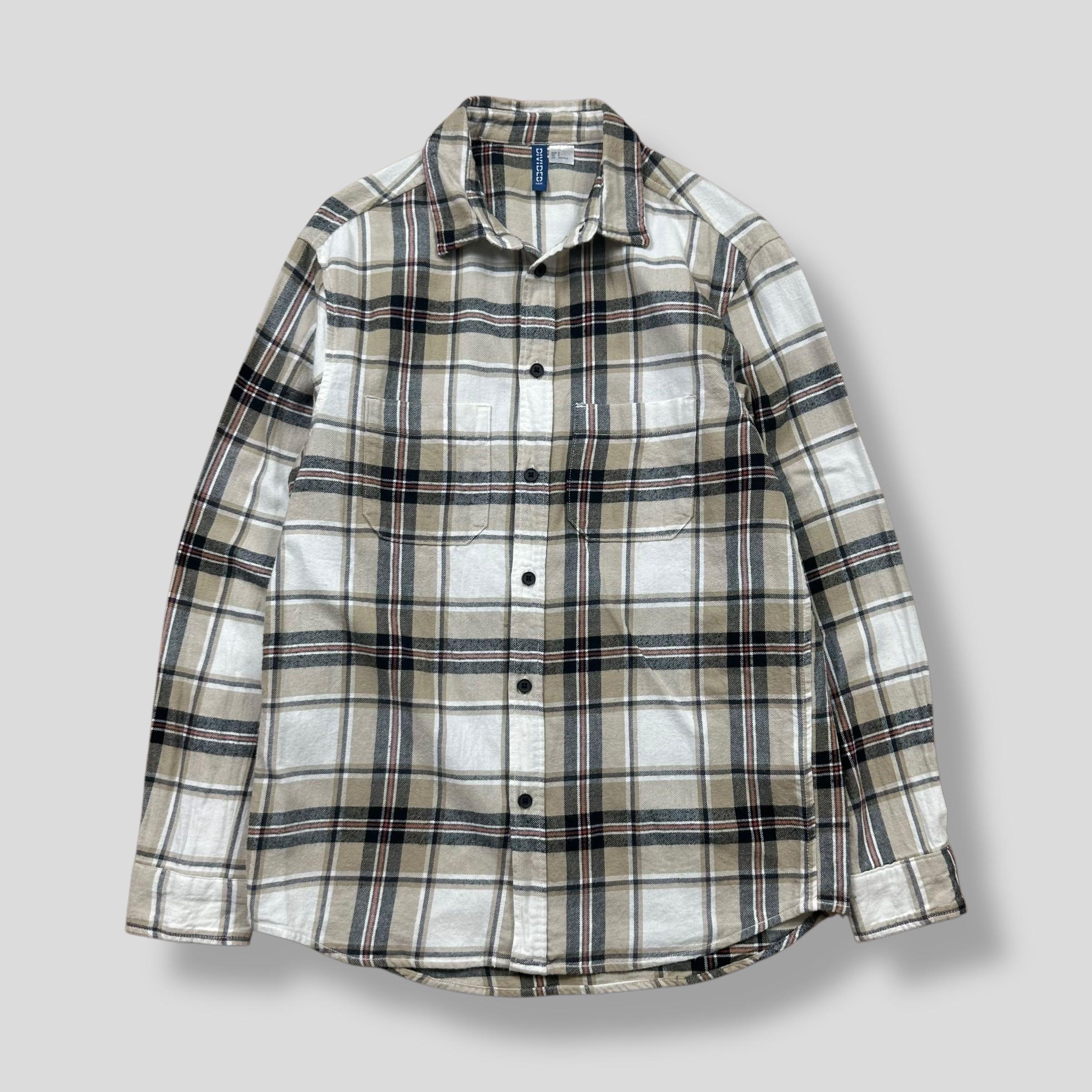 H&M FLANNEL TWO POCKET PLAID SHIRT 