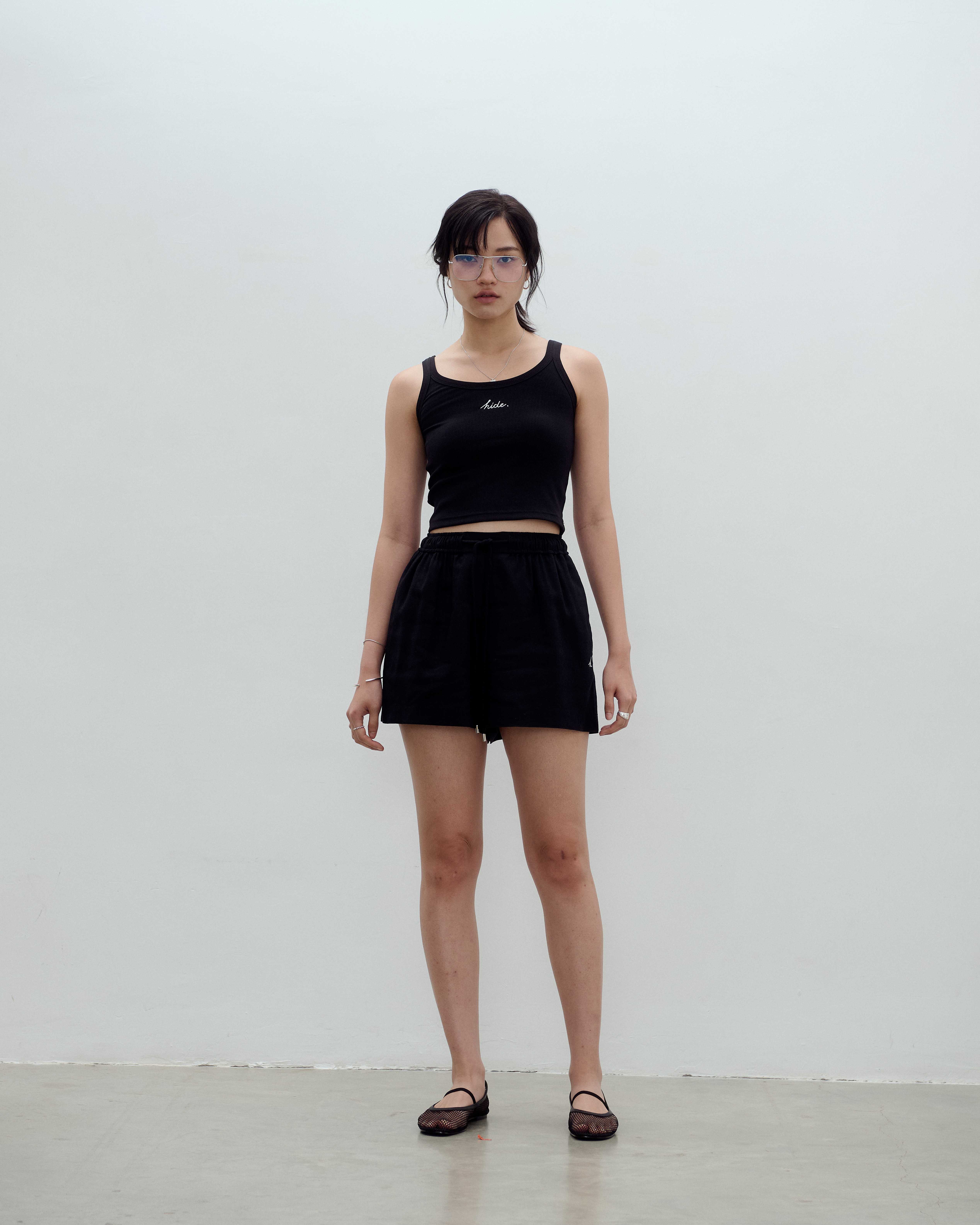 H.047 - Linen Easy Shorts - Black