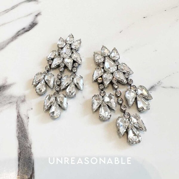 ต่างหูใส่ออกงาน Crystal ต่างหูคลิป ต่างหูก้านเงินแท้ น้ำหนักเบา สวยใส่สบาย UA0787 Unreasonable Ac...