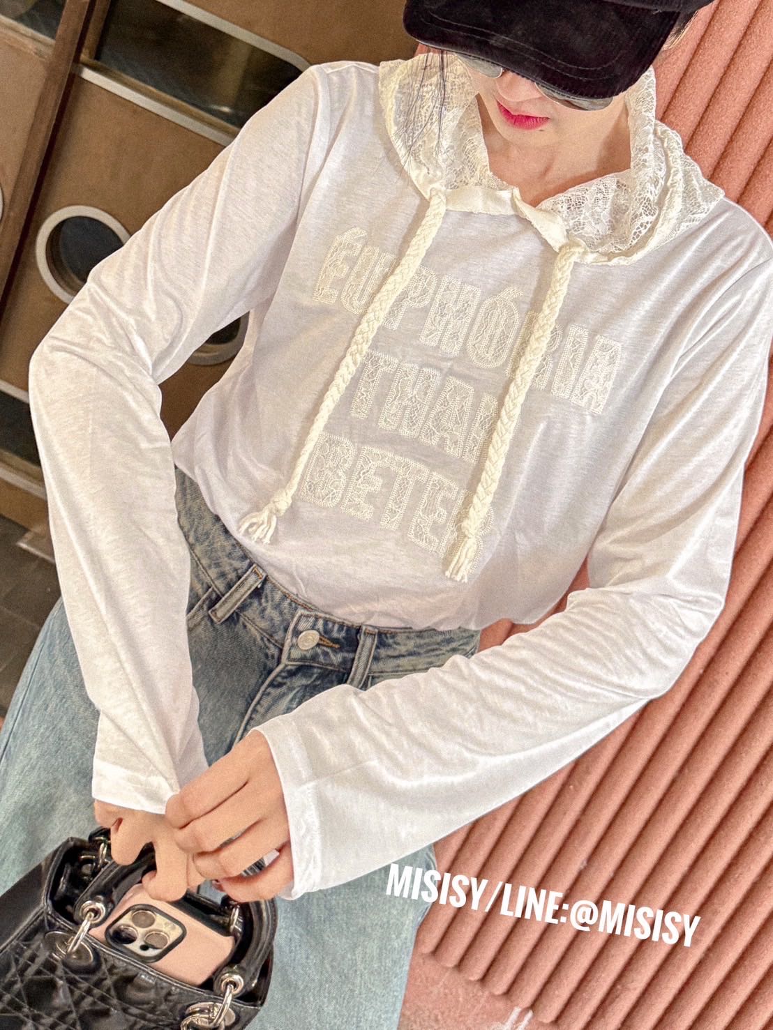 เสื้อฮู้ดแต่งลูกไม้