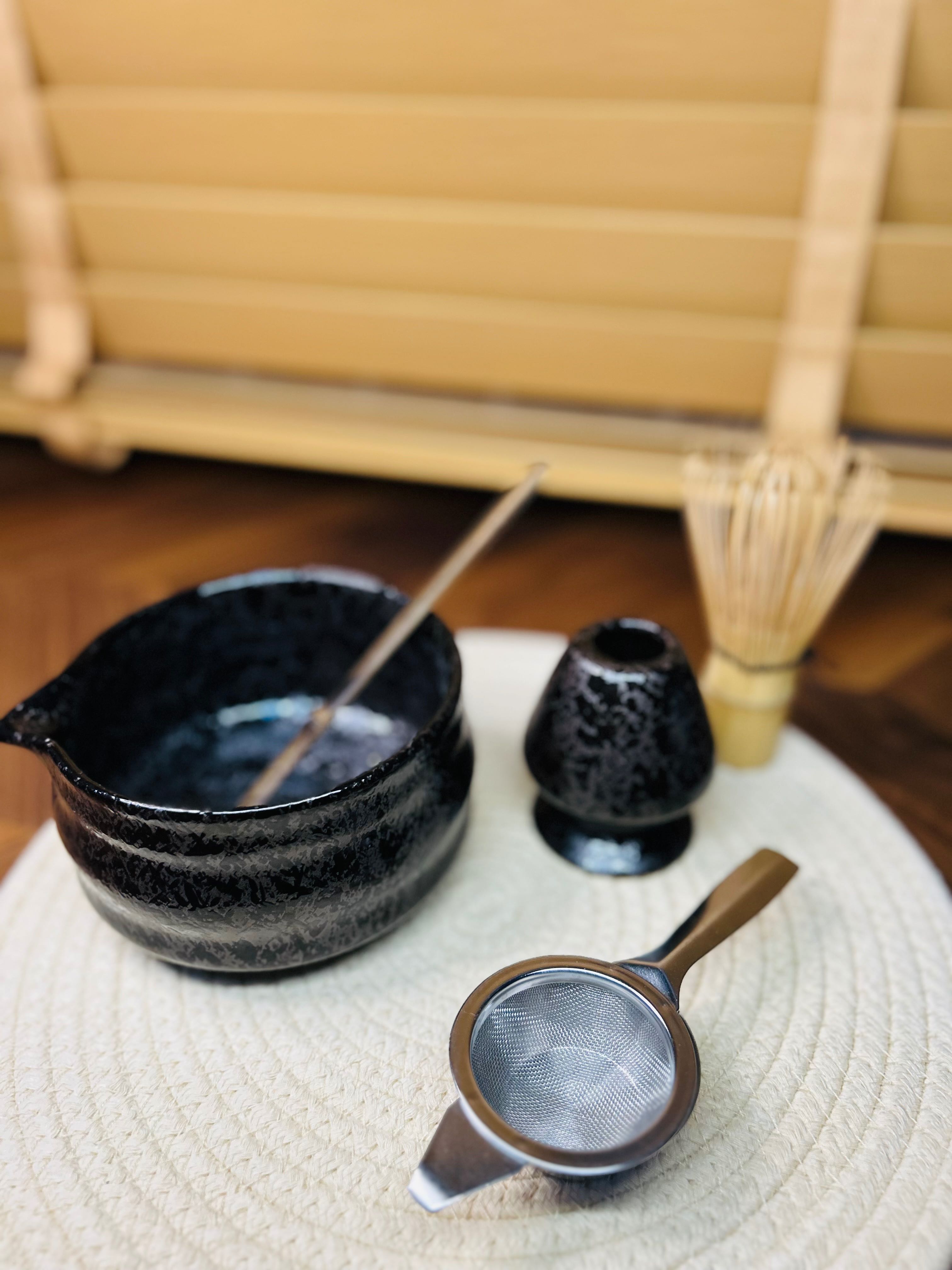 🍵𝑪𝒉𝒂𝒘𝒂𝒏 : Rusty Black Set 🟤⚫️ เซตชามชงมัทฉะ & แท่นวางแปรง  ⚫️ สีดำลายสีสนิม