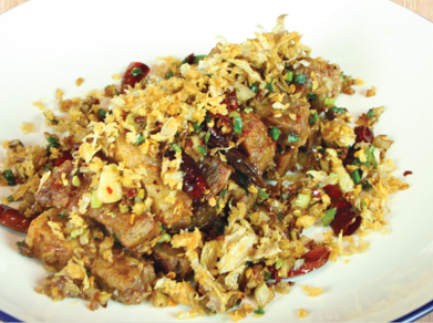 หมูกรอบคั่วพริกเกลือ