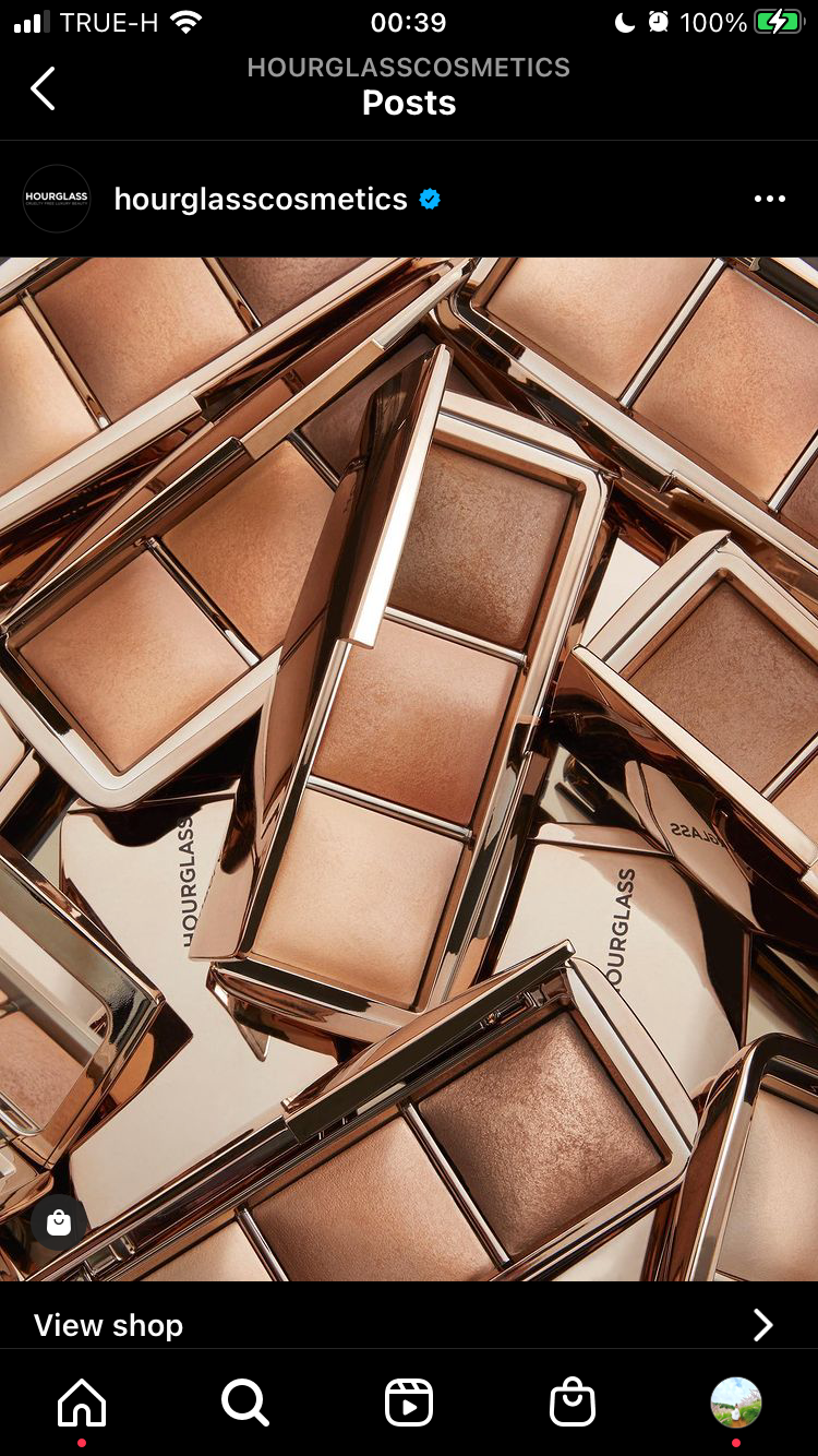 HOURGLASS Ambient Lighting Bronzer • 11g