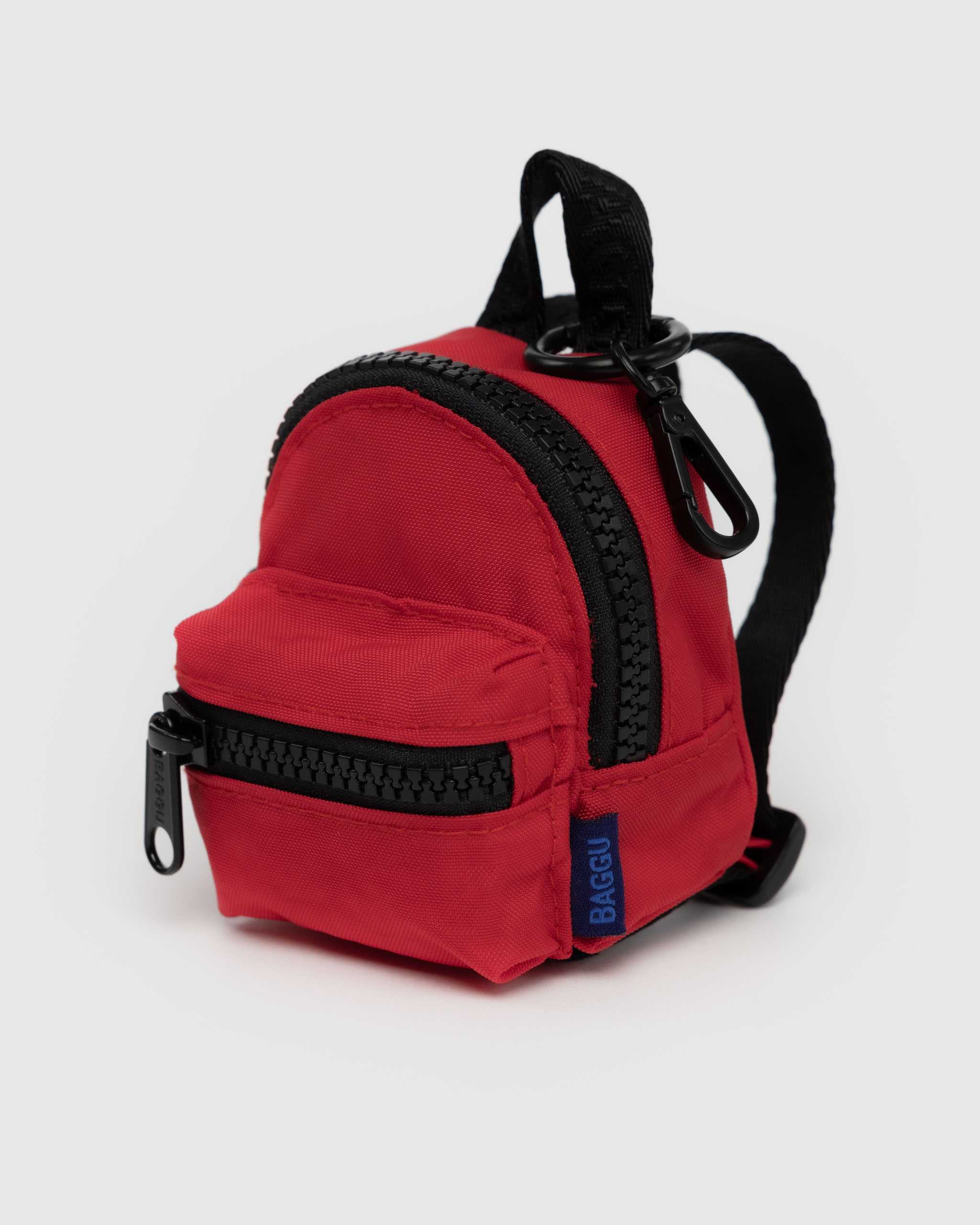 BAGGU Backpack Charm - Candy Apple