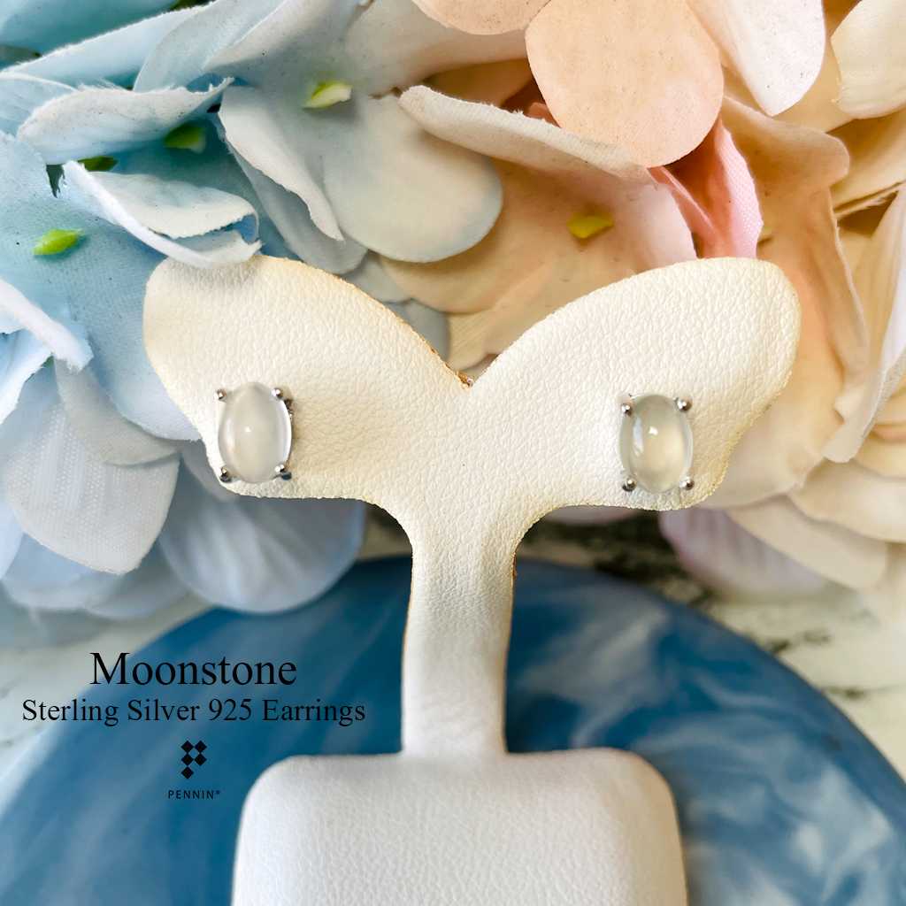 E12423 ต่างหู Moonstone 7x5mm สีขาวน้ำนม นวลตา 1.71ctct ฝังหนามเตย ติดหู ใส่ได้ทุกโอกาส