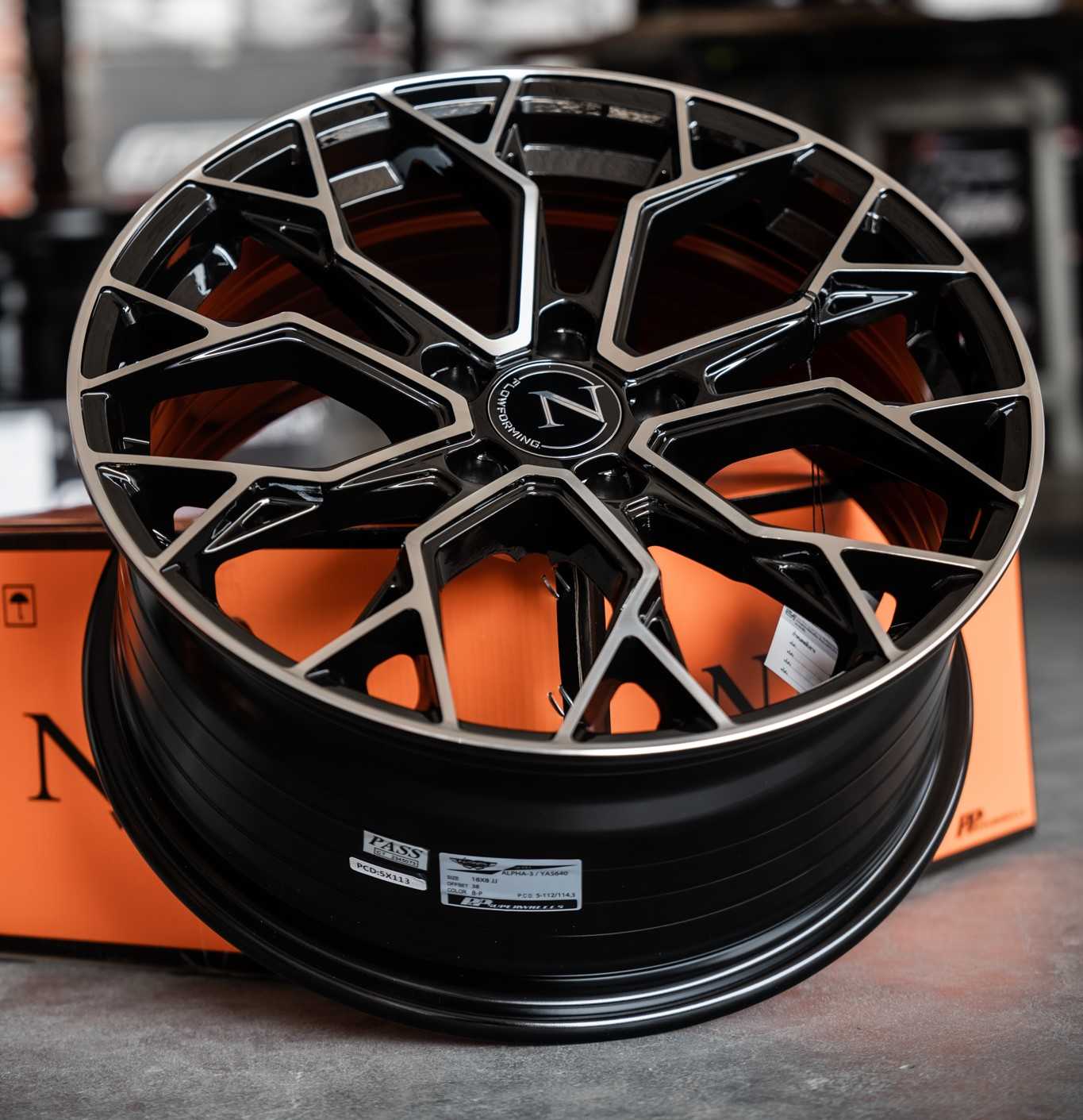แม็กซ์ ALPHA-3(YA5640) 18X8.0 5X108 ET38 CB.73.1 B-P-XZ  (สีดำกลึงหน้าเงา+CNCตัวหนังสือ)