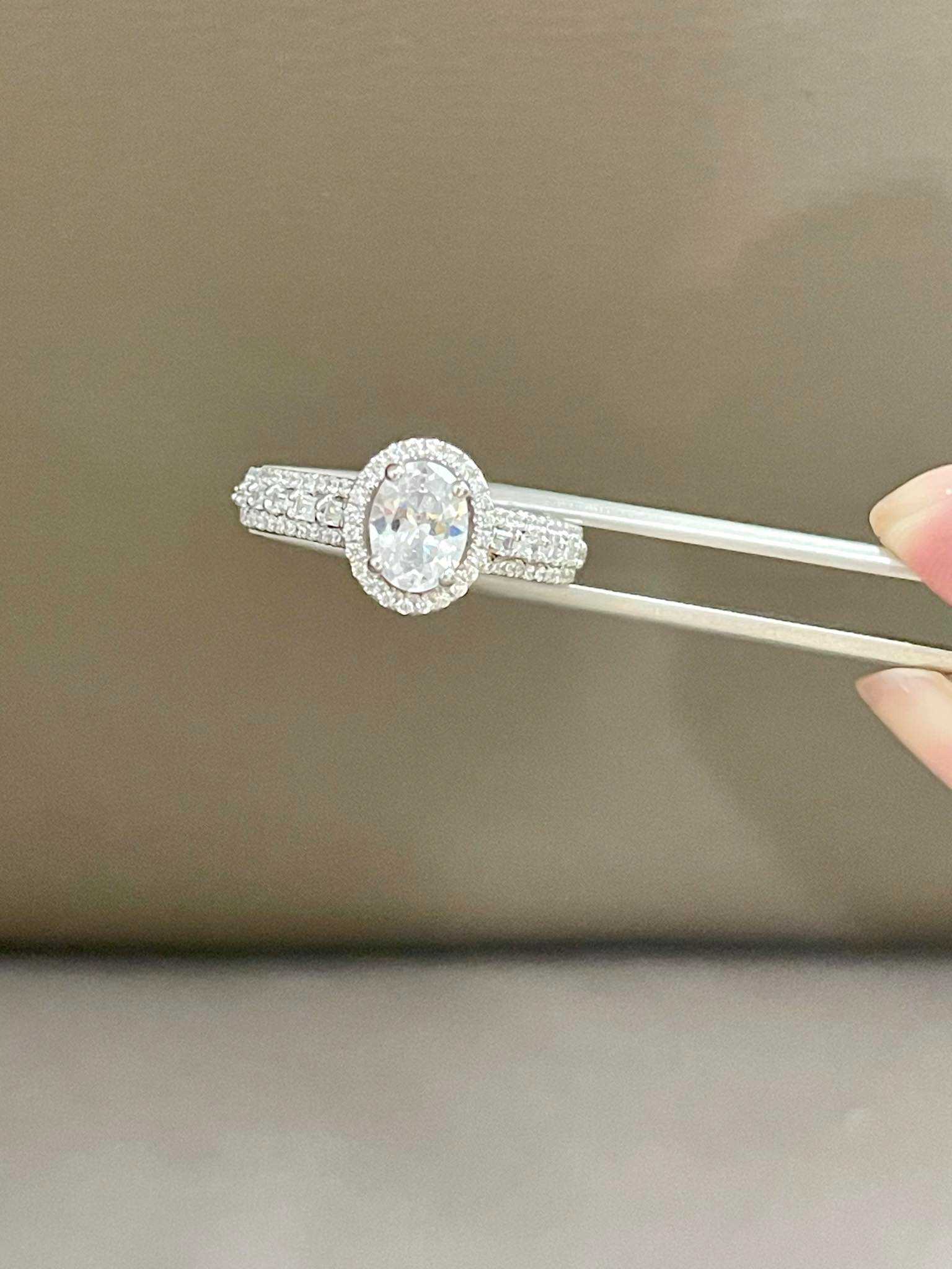 พร้อมส่ง ready to ship แหวนเพชร oval 1 carat มีsize