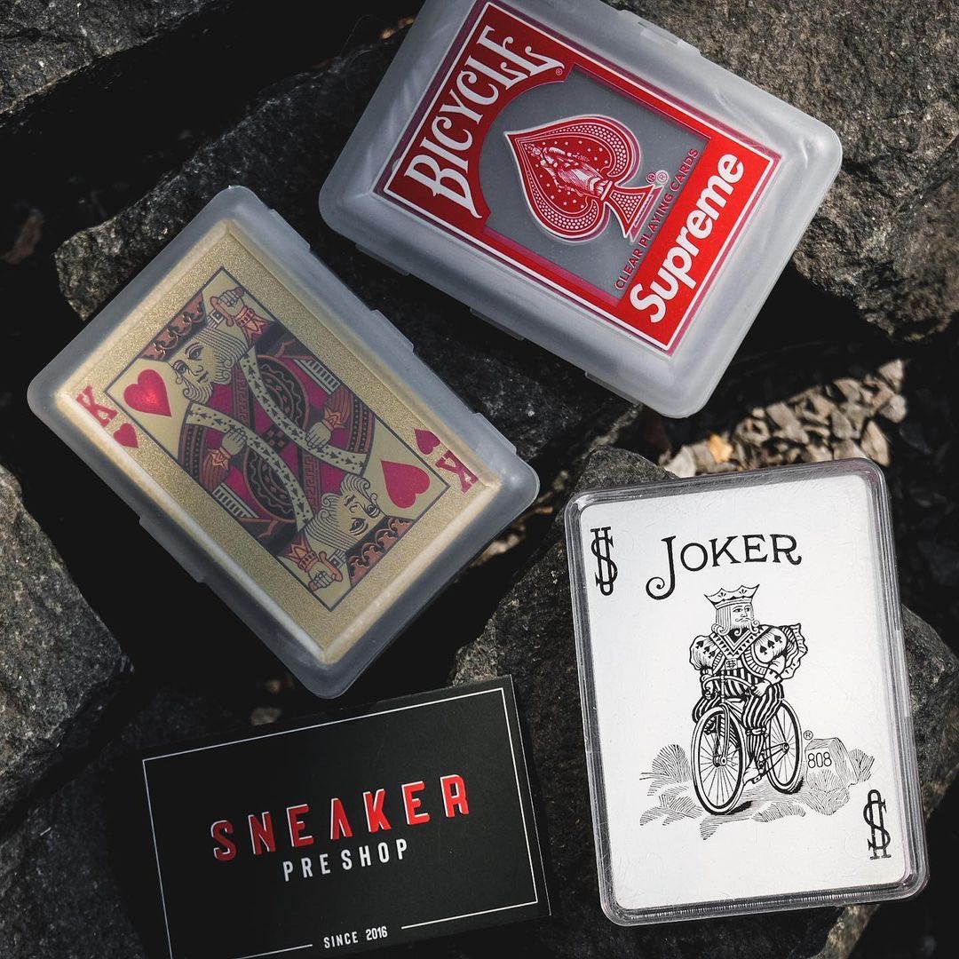 SUPREME PLAYING CARDS ( มี 3 แบบ )