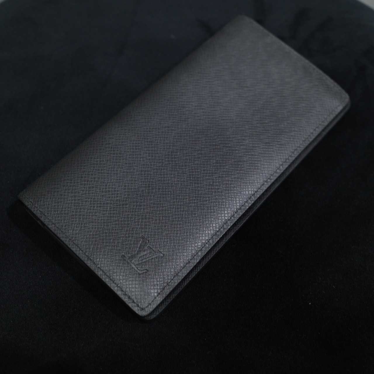 LOUIS VUITTON BRAZER LONG WALLET EPISODE BLACK