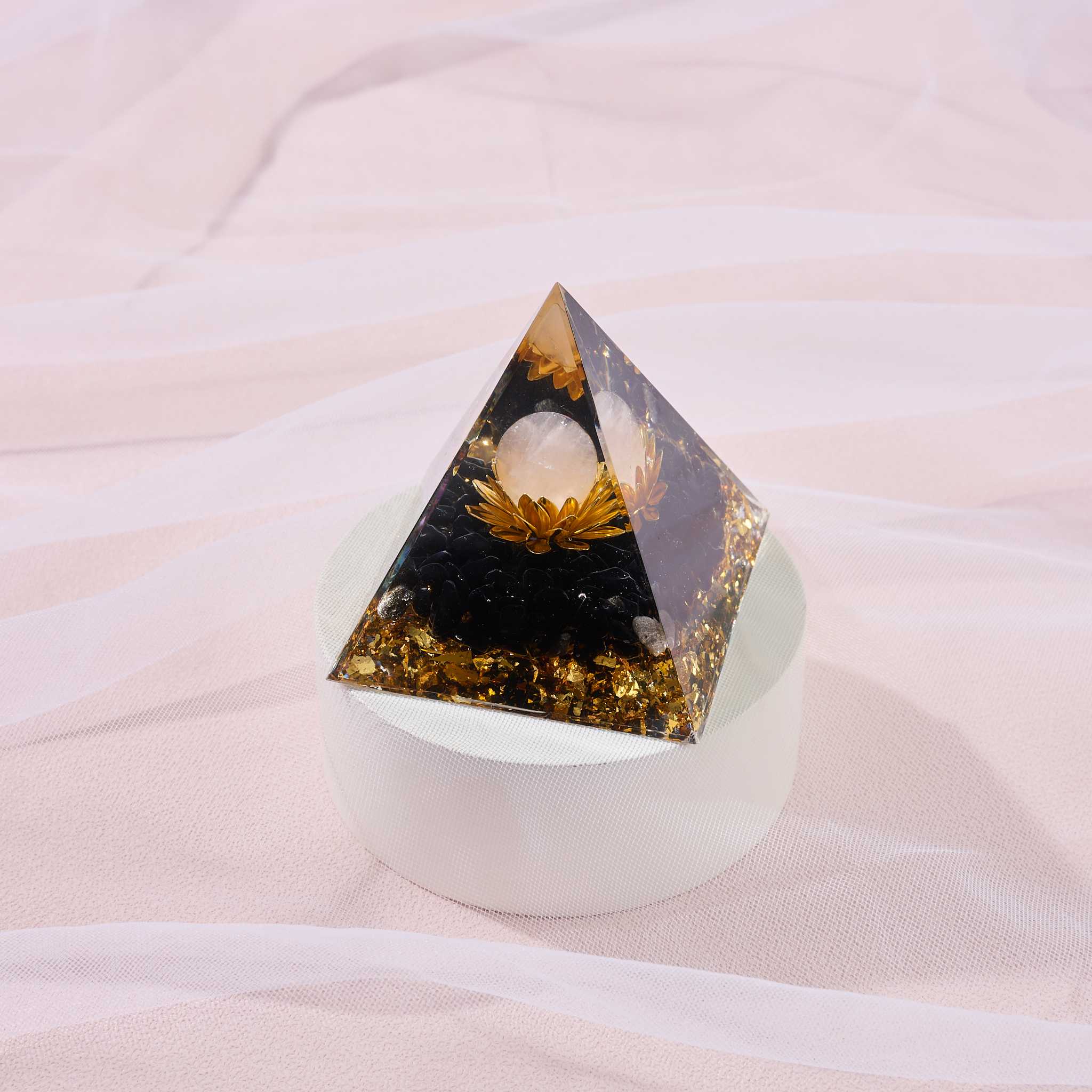 คริสตัลใน Pyramid