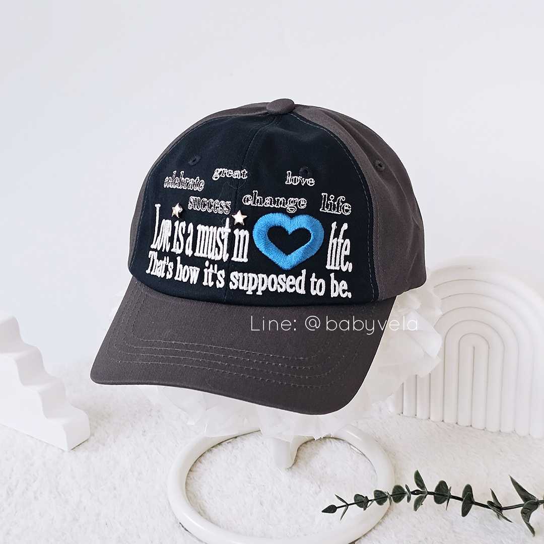 Luv Is True RT Letter Cap (Navy)