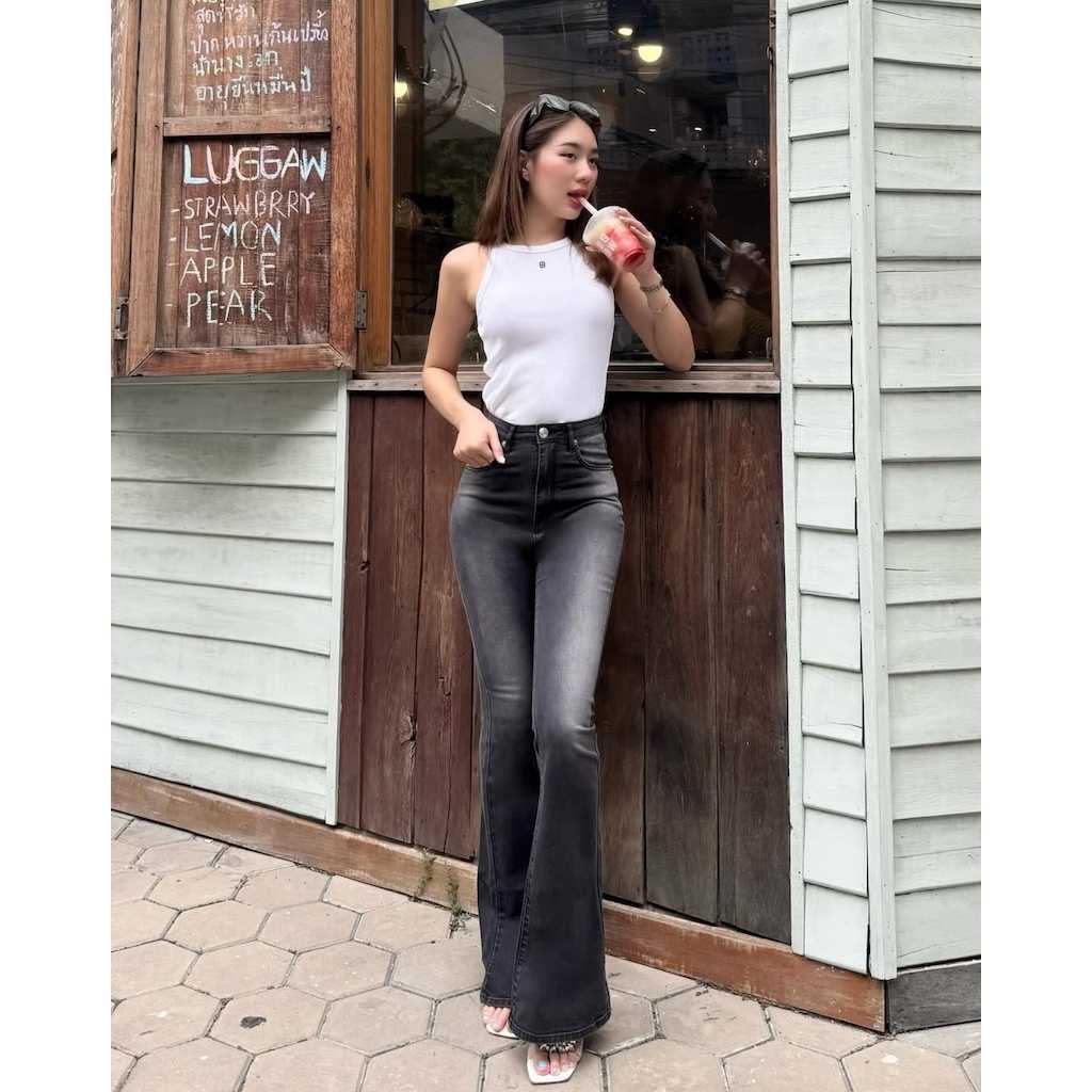 MOTTOM - PONY JEANS โพนี่สีดำ กางเกงยีนส์ผู้หญิงทรงเอวสูงขาม้า