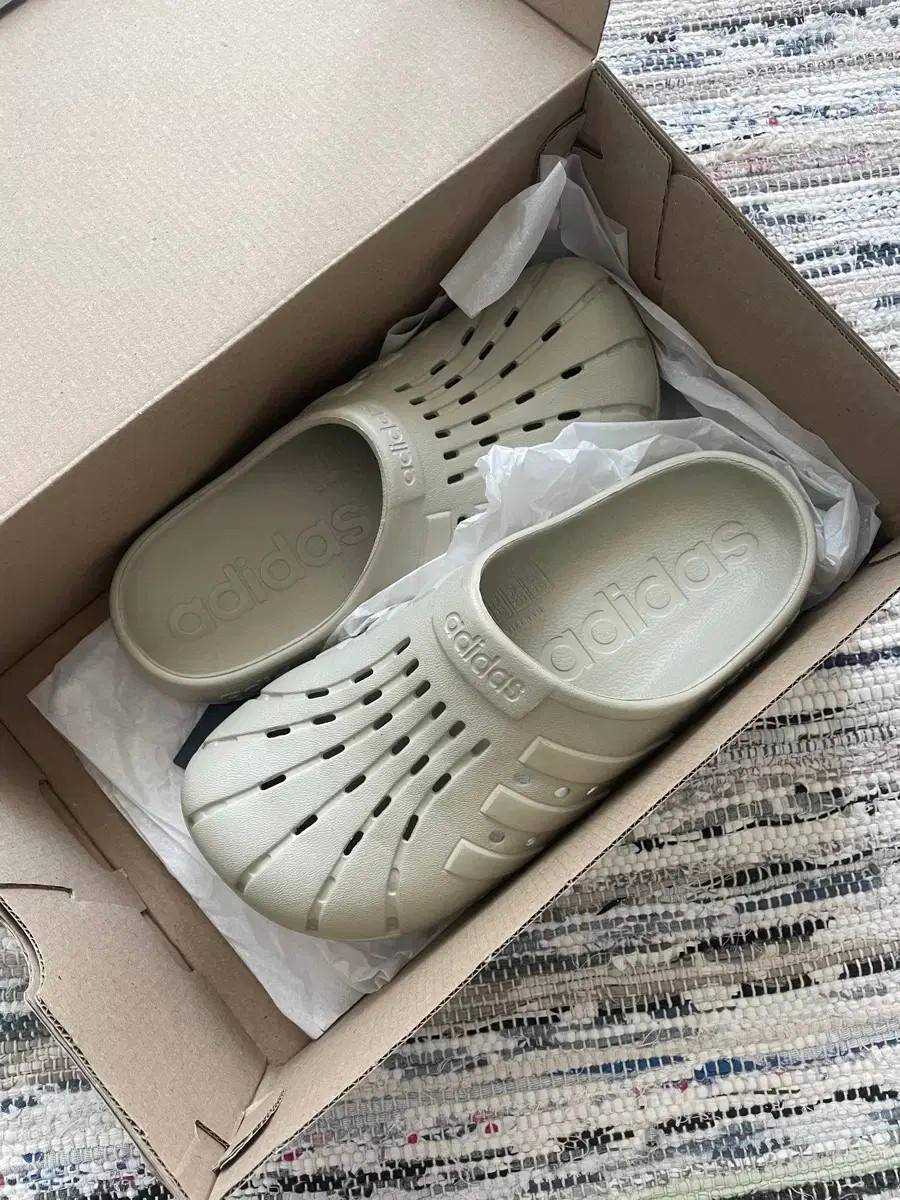 รองเท้าแตะ​ ADIDAS ADILETTE CLOG