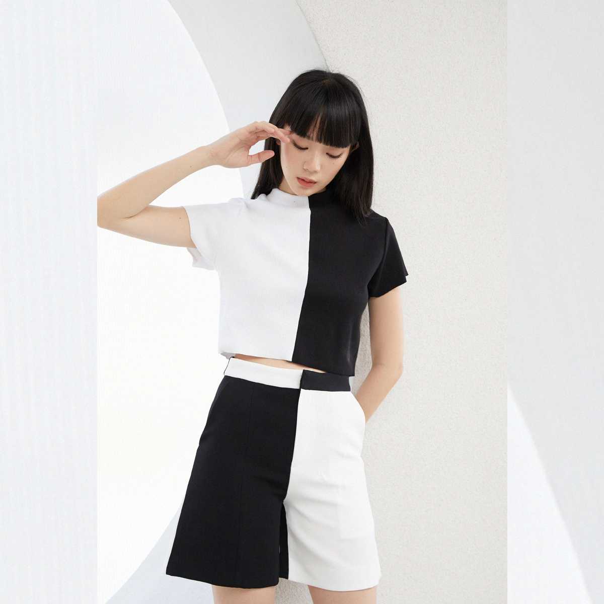 SIGNATURE : TCROP / BLACKWHITE