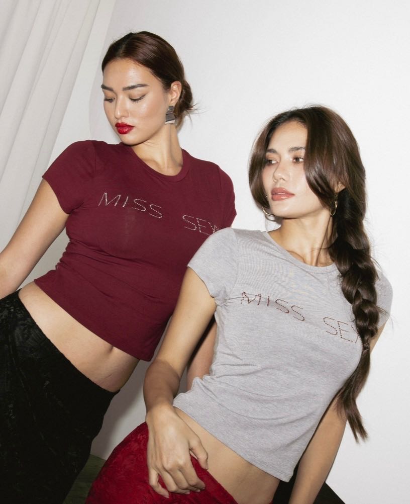 ESSENTIALS TOP WITH BRA PADS