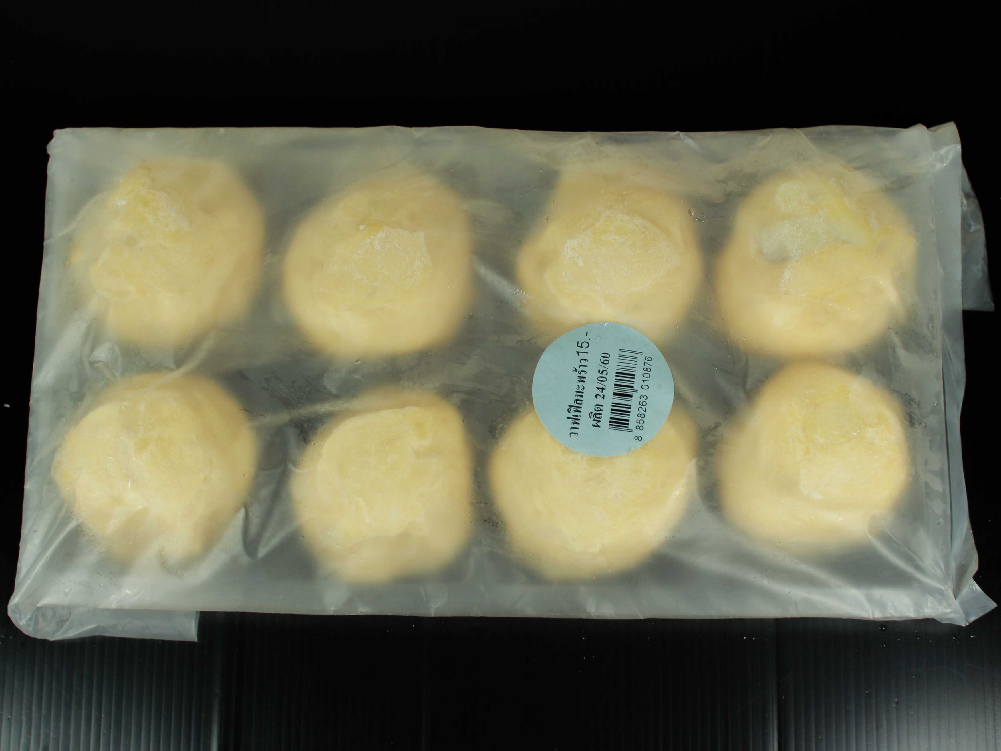 วาฟเฟิลไส้มะพร้าว Frozen 68 กรัม/ชิ้น (By Phungnoi Bakery)