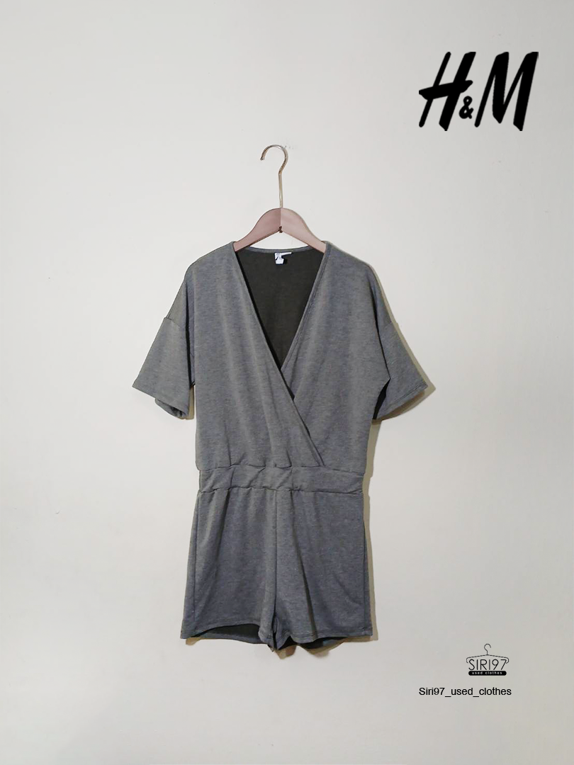 เดรสกางเกงแขนสั้น H&M สีเขียวอ่อน สภาพ85%