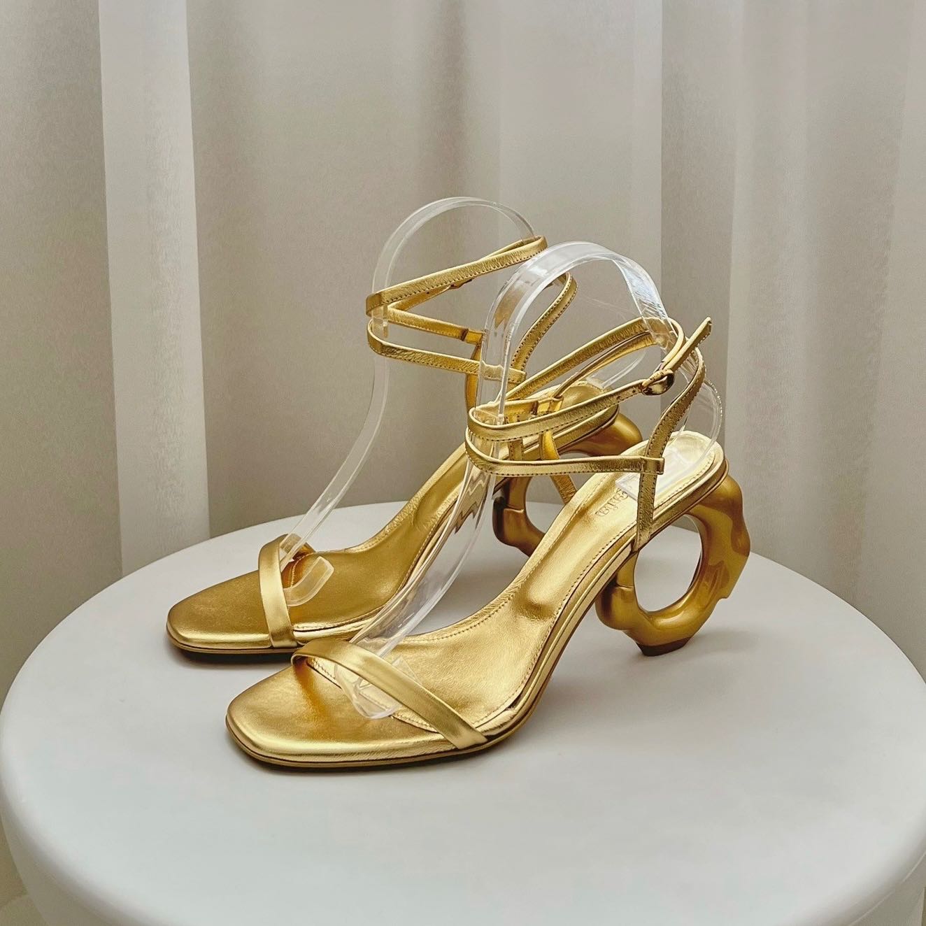 Cult Gaia CIRCE SANDAL - BRASS