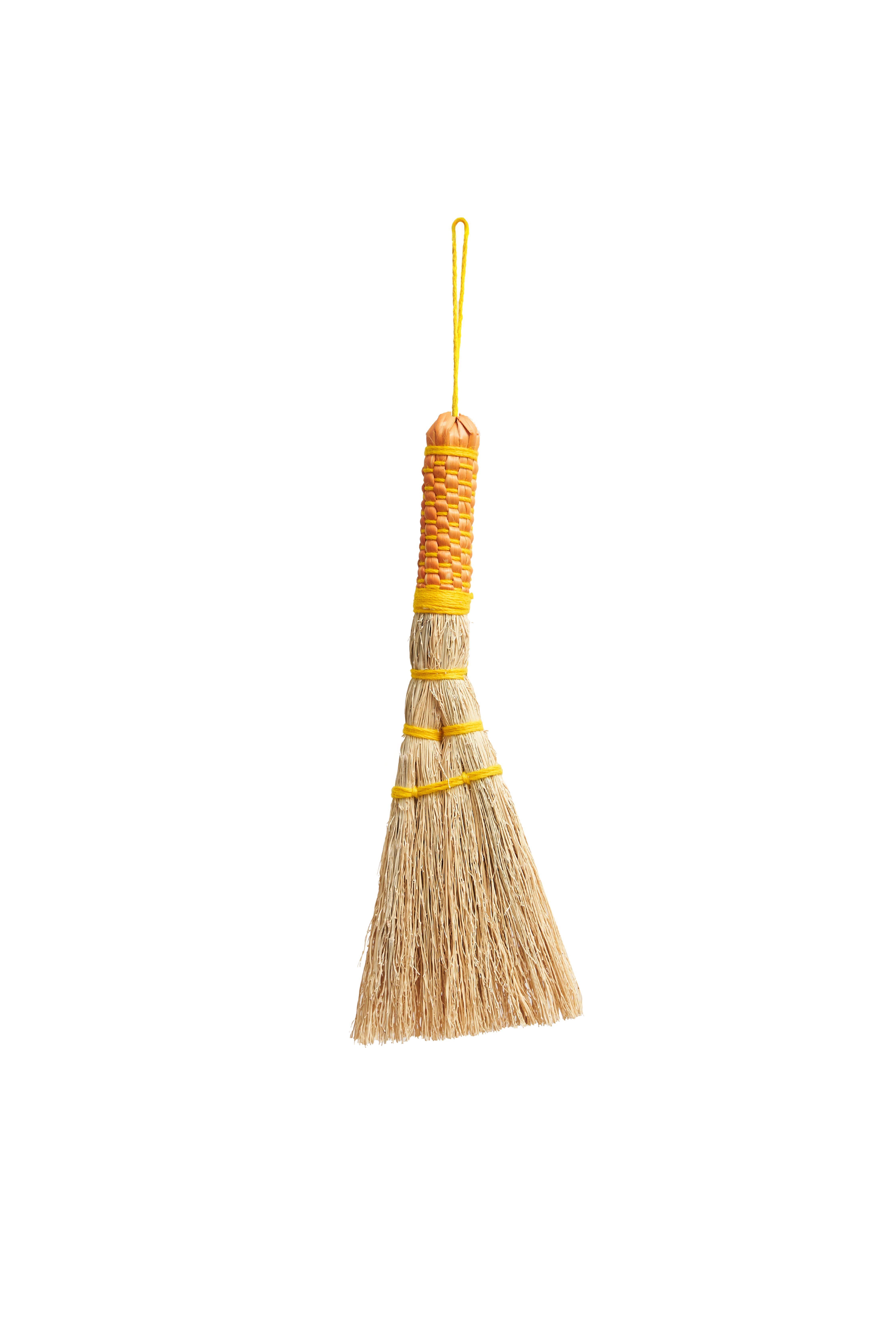 Cutter Brush (Orange-Beige)