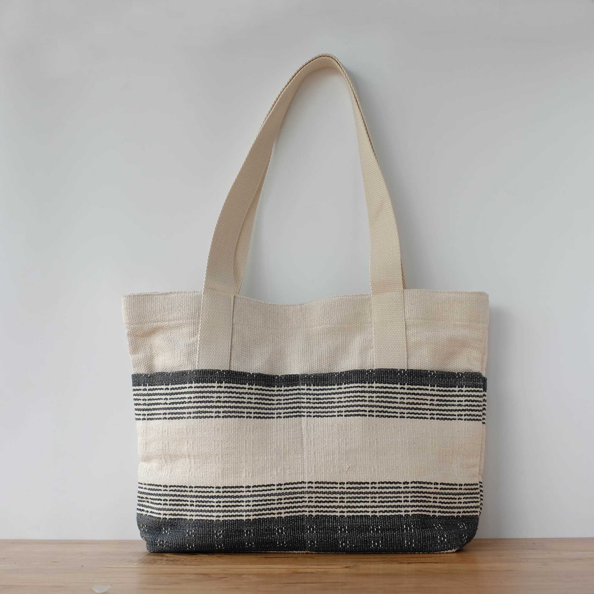 Tote รุ่น x motif series