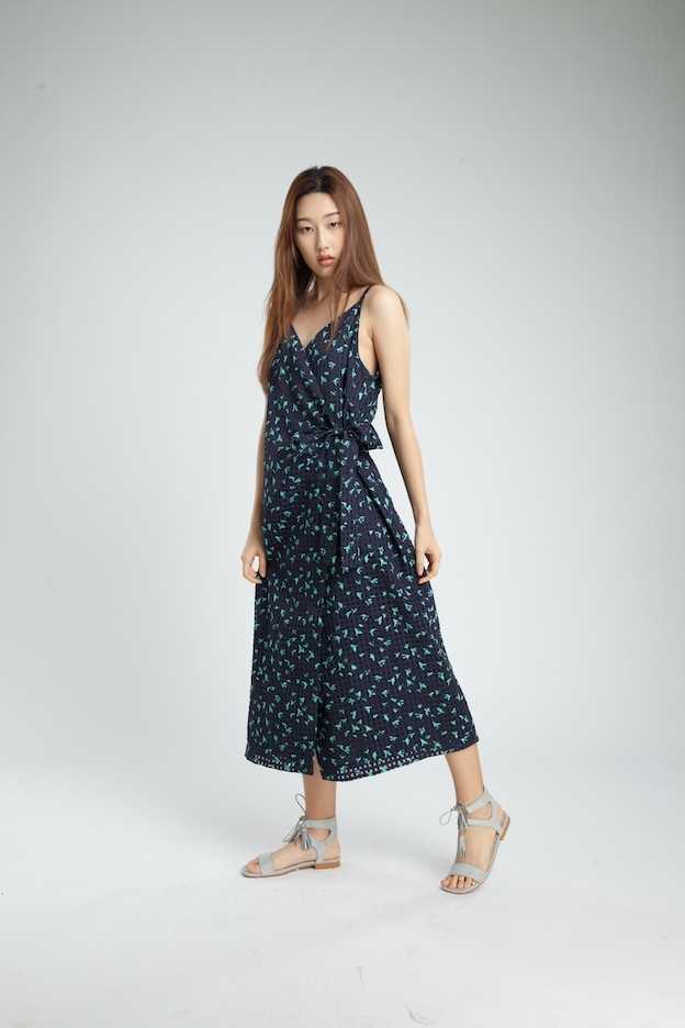 QueenCows ชุดให้นม Avery Soft Dress (Navy)