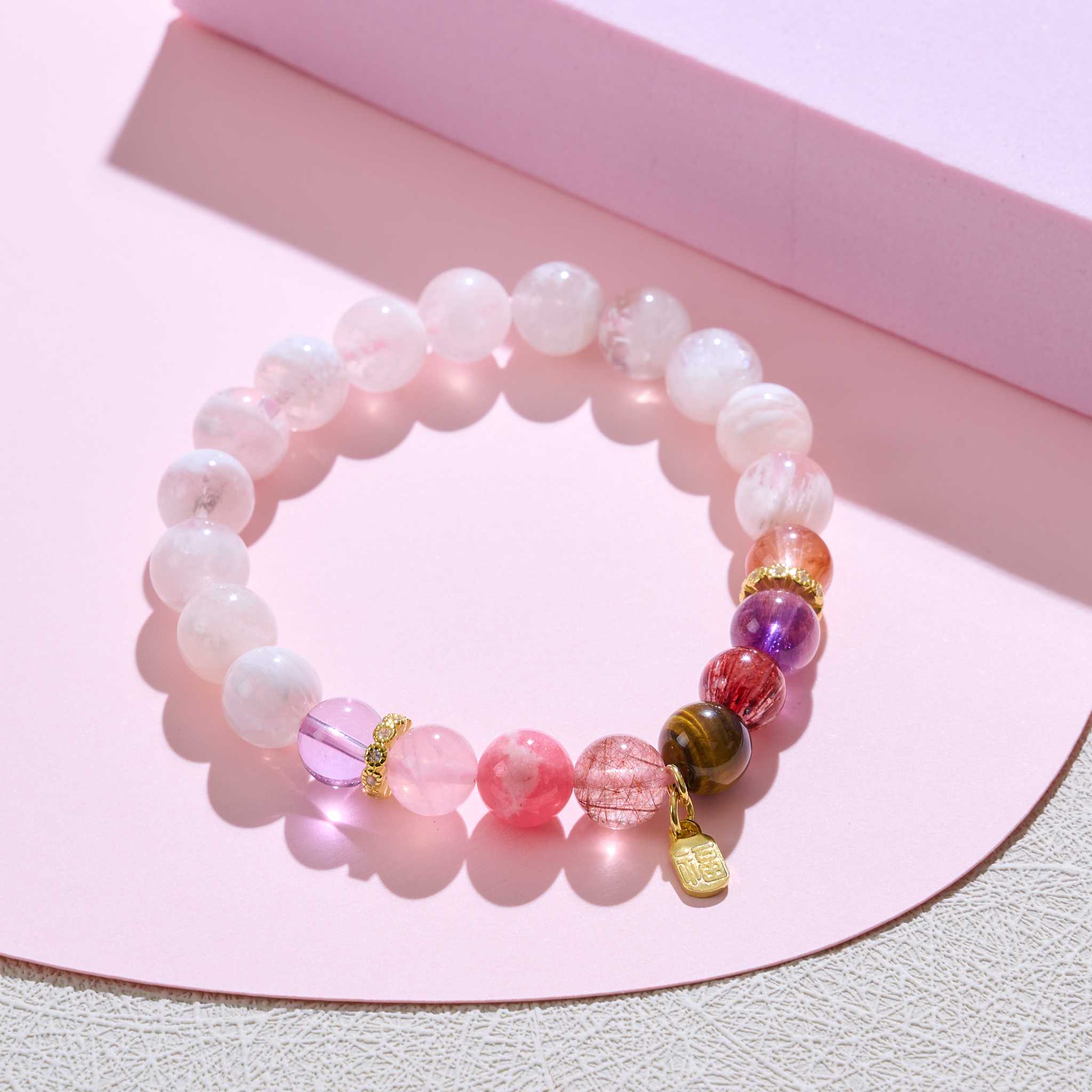 กำไลหินเสริมการเงินสำหรับผู้หญิง 💗🤍💜 Feminine Bracelet