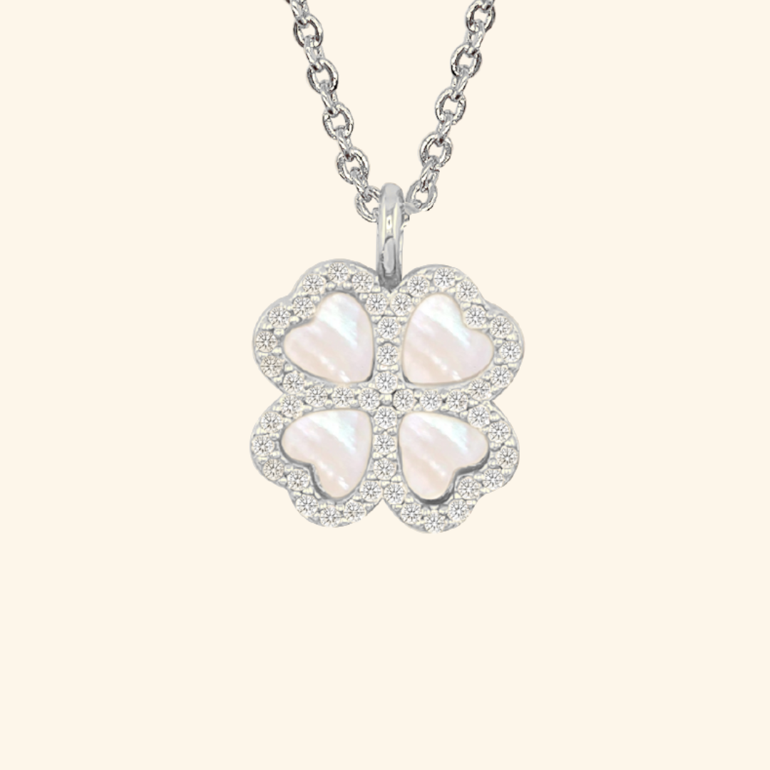 สร้อยคอเปลือกมุก ใบโคลเวอร์ S925 (Lucky Pearls Clover Necklace)