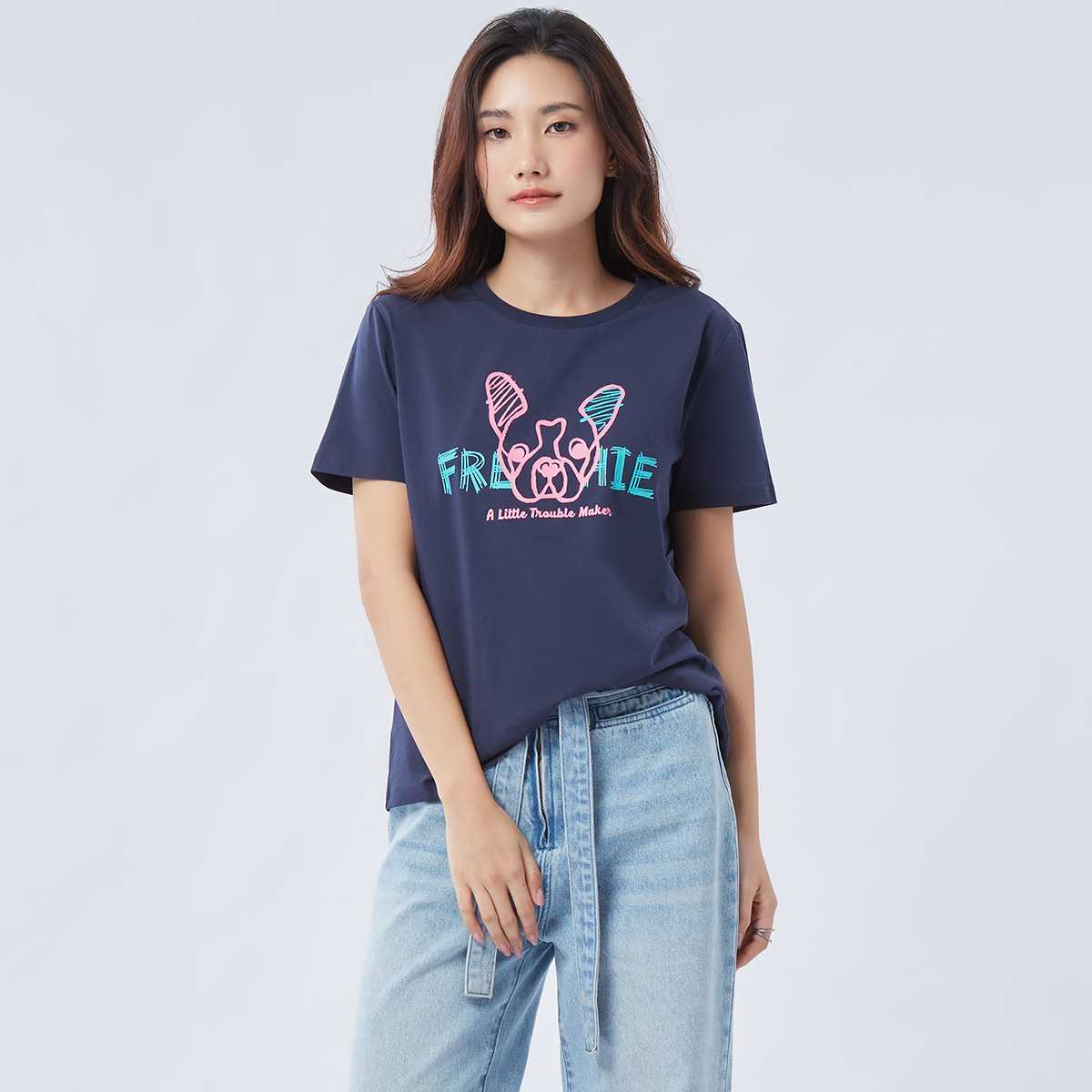 เสื้อทีเชิ้ตลายเฟรนช์ชี่ อีซี่ | Frenchie Eazy Tee Shirt | 06219