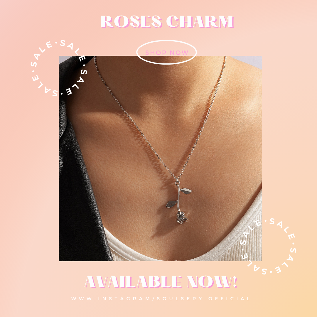 Solid flower charm necklace 