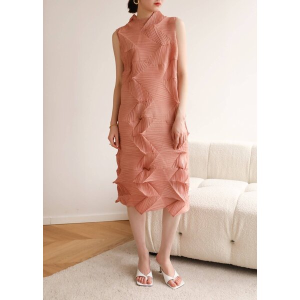 2MUAY รุ่น GJO6613 เดรสอัดพลีทงานคุณภาพ SLEEVELESS ZIGZAG PLEATED DRESS 7สี FREE SIZE