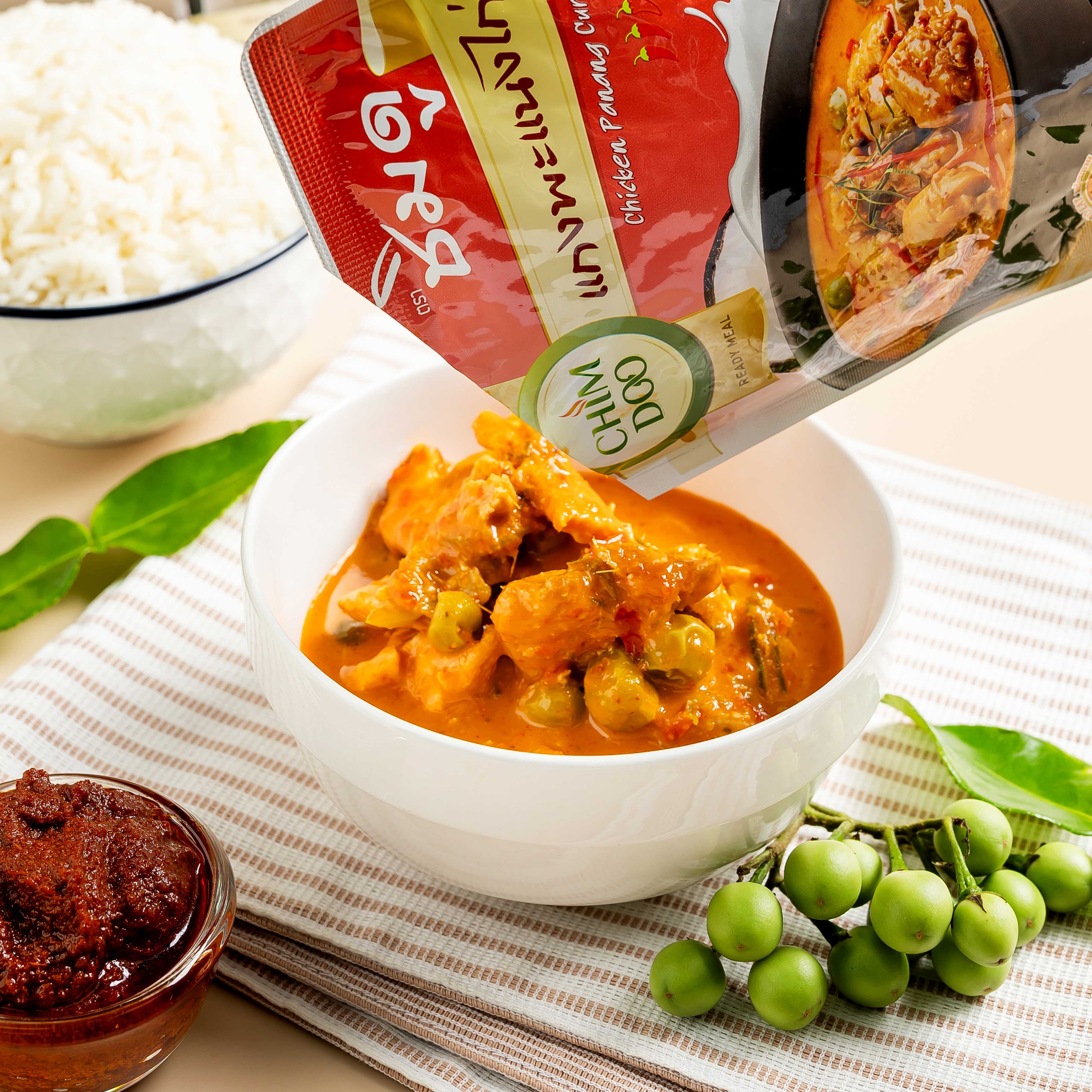 แกงซองแพนงไก่พร้อมรับประทาน (110 g.) มีเครื่องหมายฮาลาล มีอย.