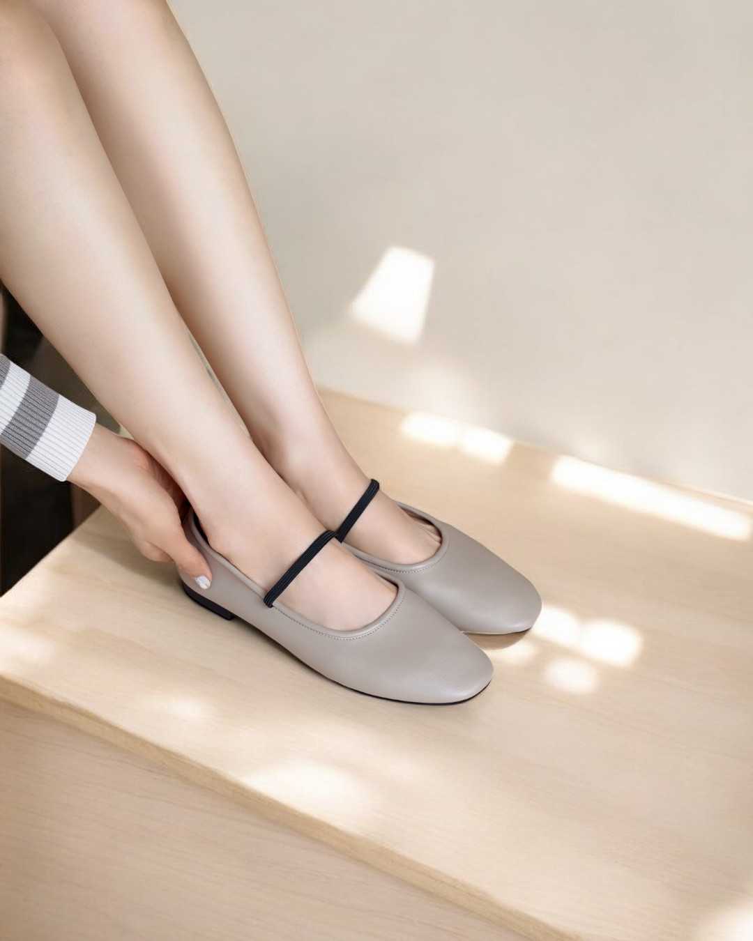 รองเท้า รุ่น Mina สี taupe