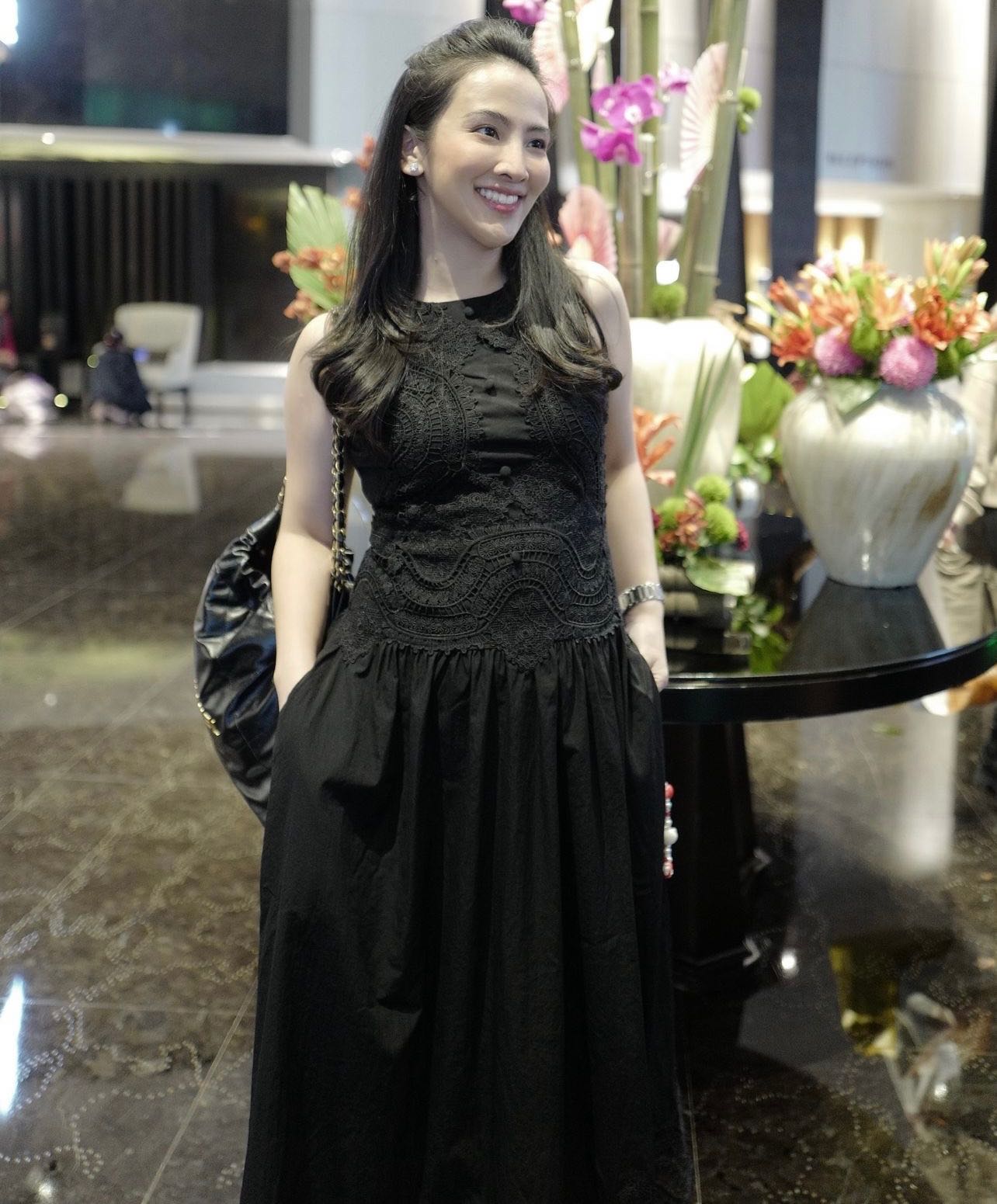 #BJLuxLaceDress240340 (1290THB)