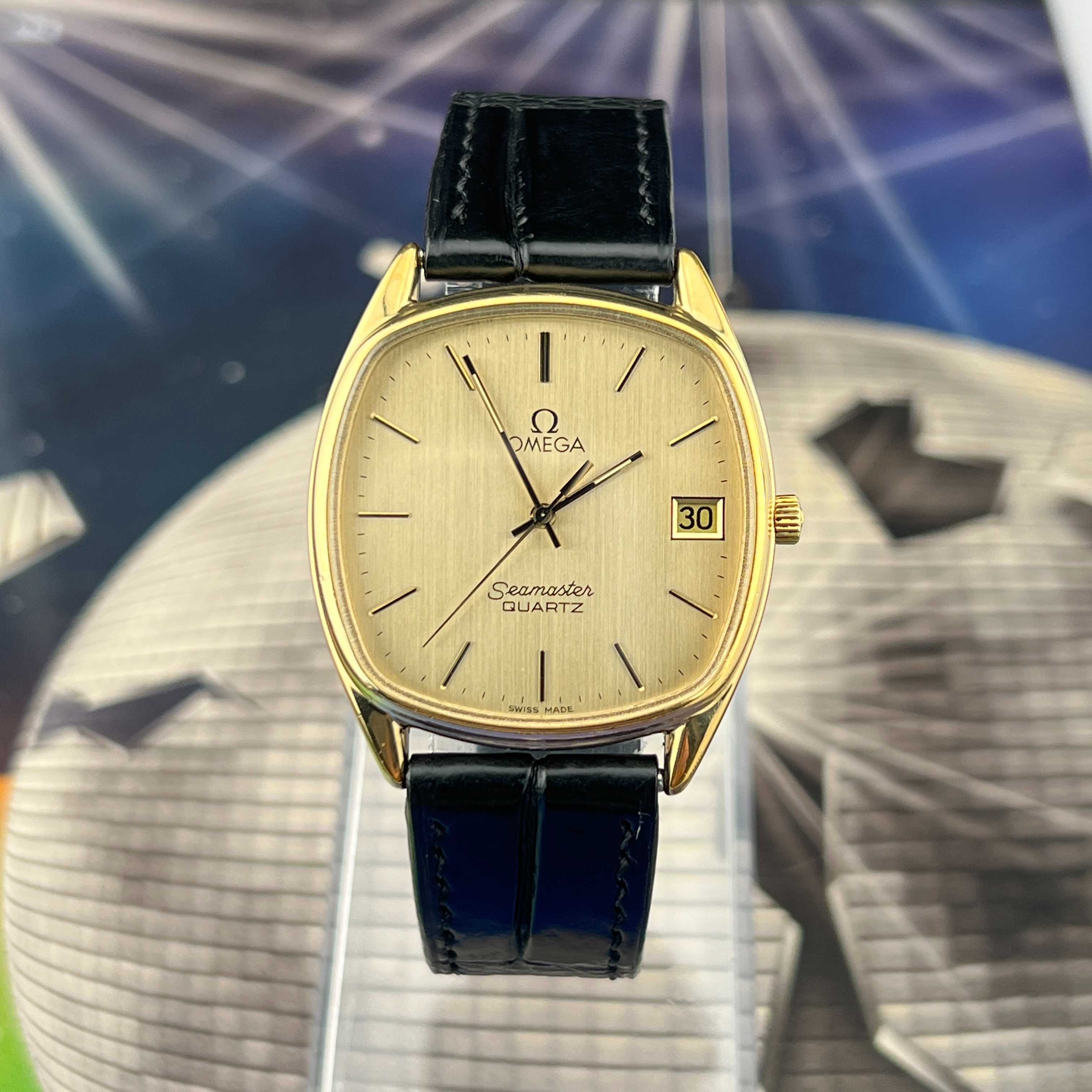 Vintage Omega Seamaster Quartz Gold Textured Dial Ref.196.0280 Cal.1337 Date Swiss Made 1982