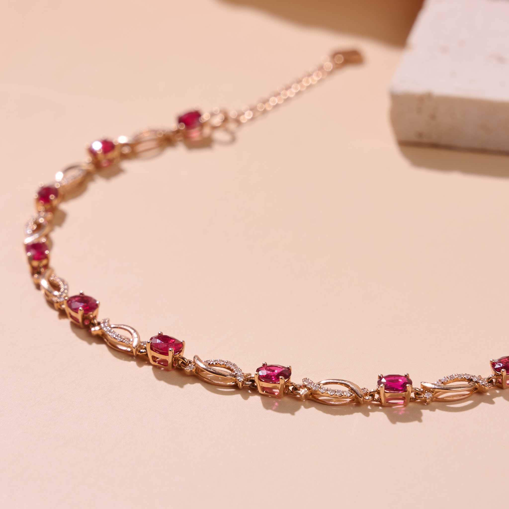 สร้อยข้อมือทับทิม Ruby (รุ่นเพชรแท้ 0.211 ct) อัญมณีแห่งความสง่างาม❤️