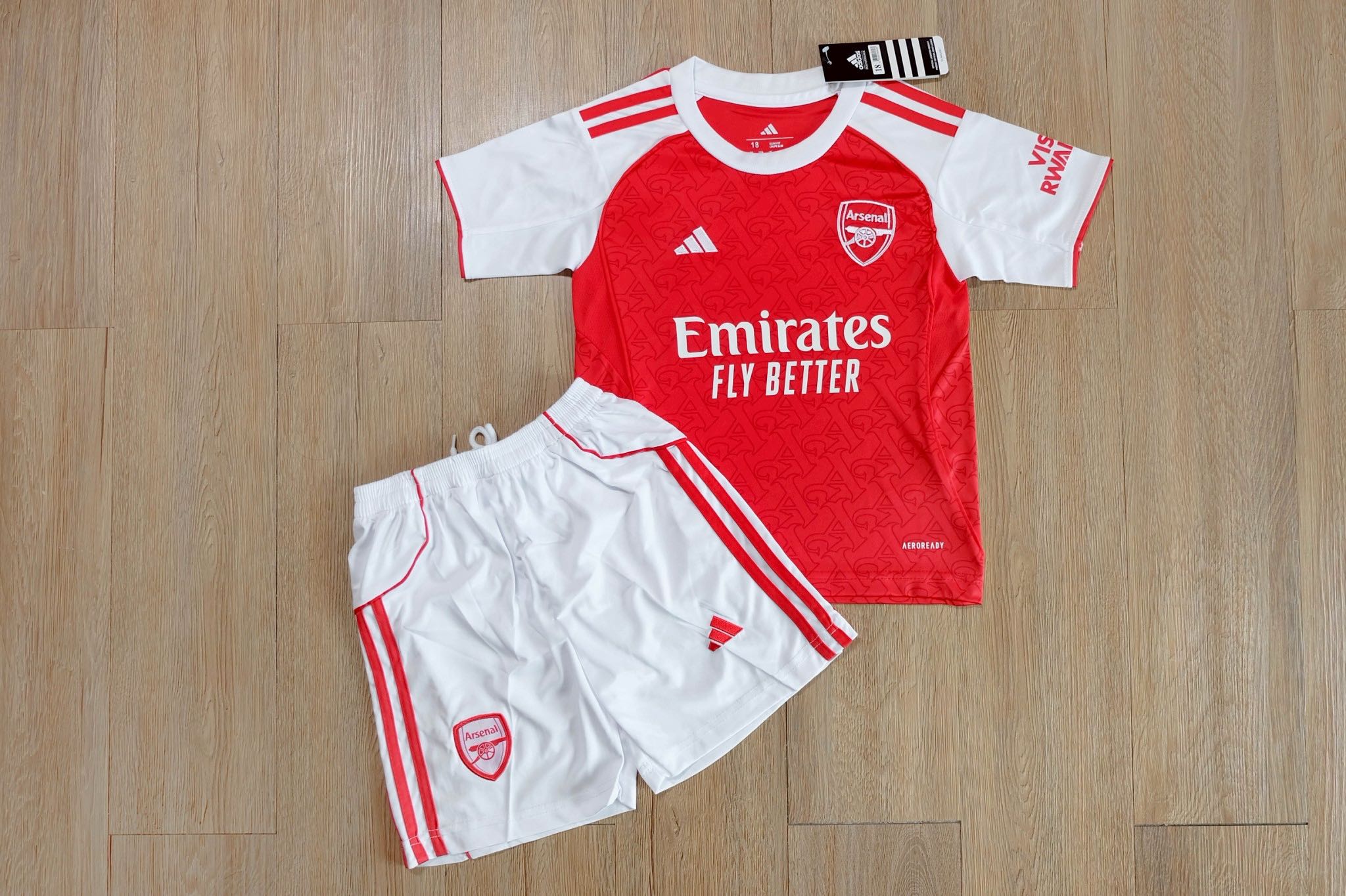 ชุดฟุตบอลเด็กอาร์เซนอล เหย้า สีเเดง Fans Edition เกรดเเฟนบอล 2026