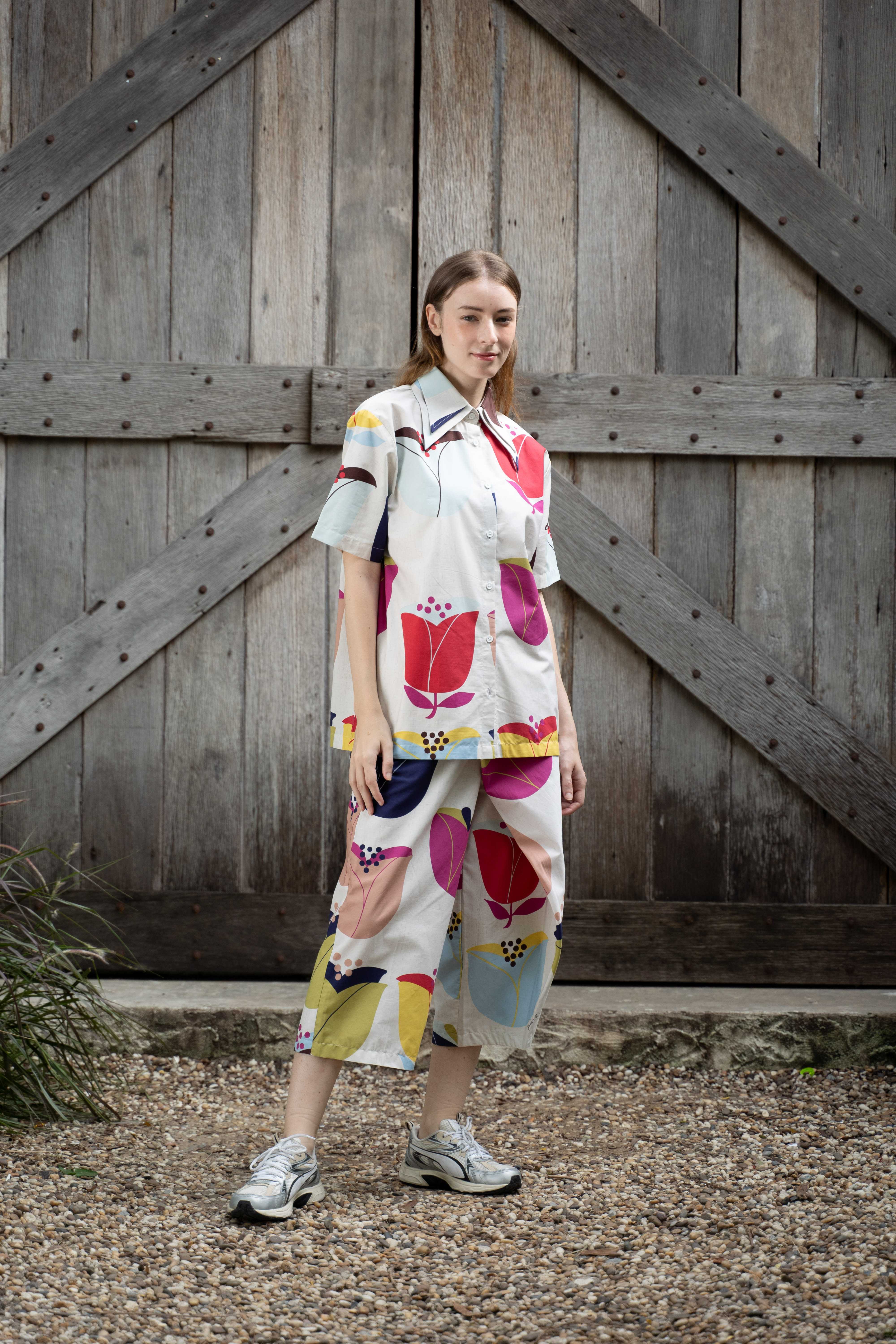 Tulip Dream Beige Graphic Pants