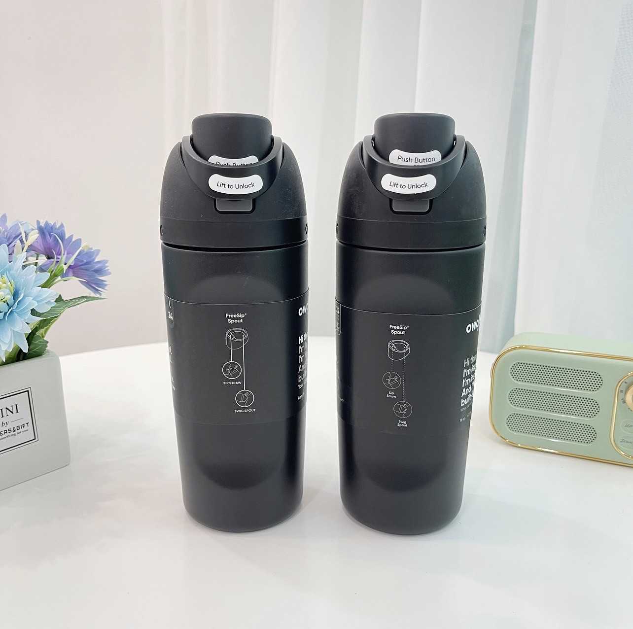 Owala FreeSip 16Oz (Very Dark)