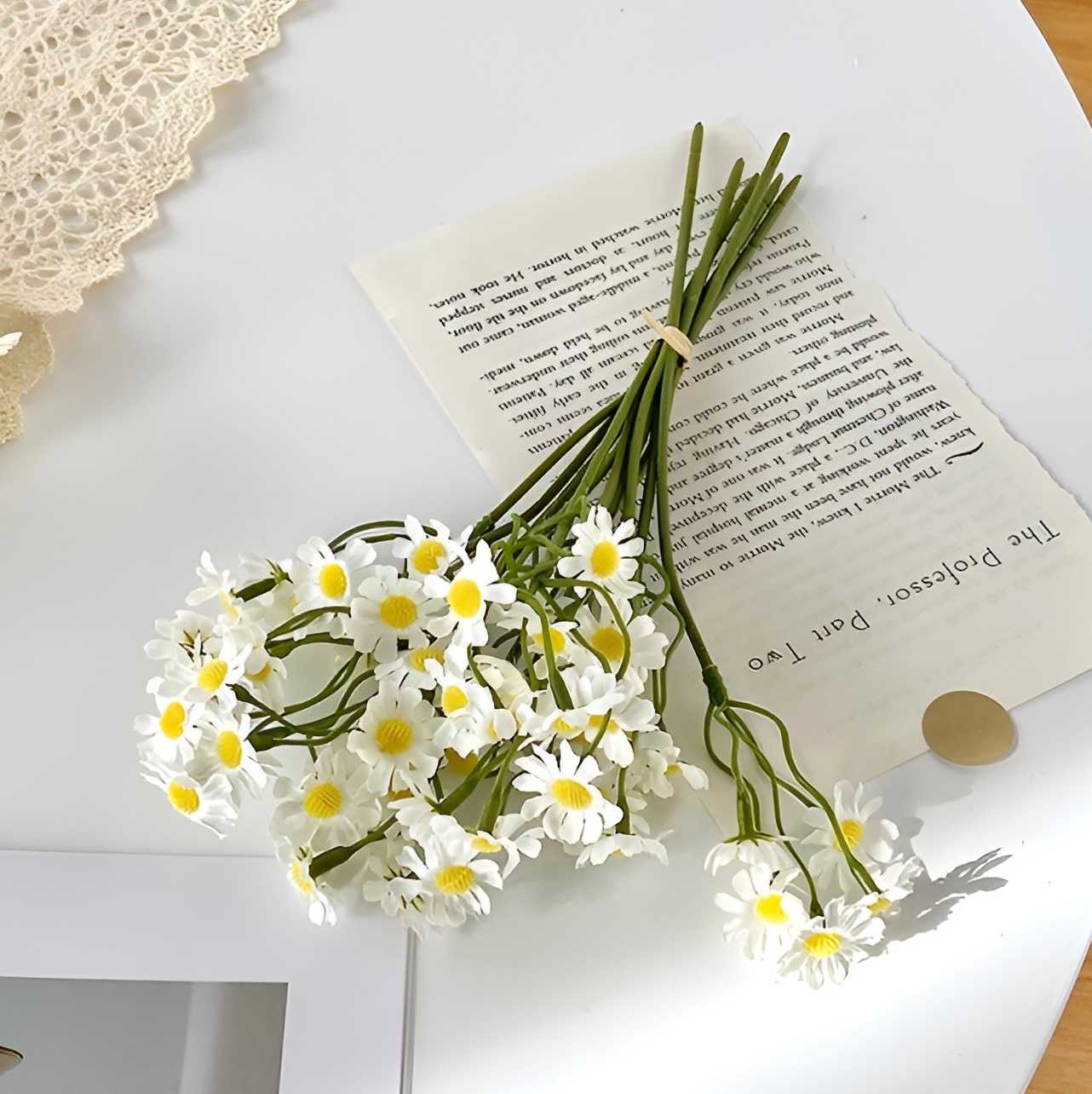 ดอกเดซี่ปลอมสีขาว ( 6 กิ่ง ) : Artificial Daisy Flowers สำหรับใส่แจกันโมเดิร์น มินิมอล