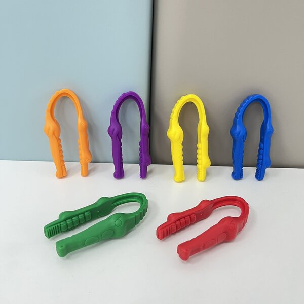 Gator Grabber Tweezers ( 1 ชิ้น คละสี)