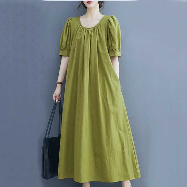 เดรสยาวทรง oversize แบบเรียบๆสีพื้นทรงสวยเก๋มากๆ แขนสั้นตุ๊กตาพองๆ ผ้าไม่บางนะคะ - สีเขียว