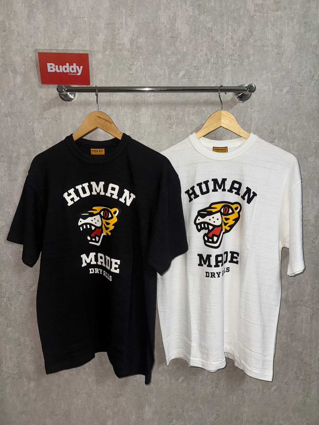 Human Made Graphic (White/Black)