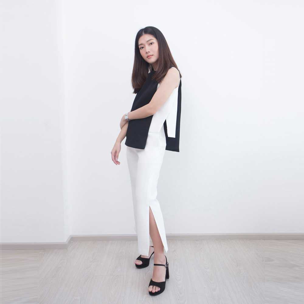 Fleur Pants กางเกงขายาว เอวสูง ขาม้านิดๆ ผ่าข้าง