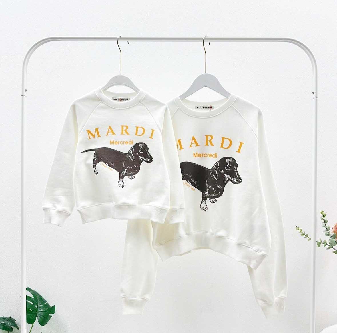 พร้อมส่ง Mardi  DDanji  Sweatshirt ( White/Yellow )