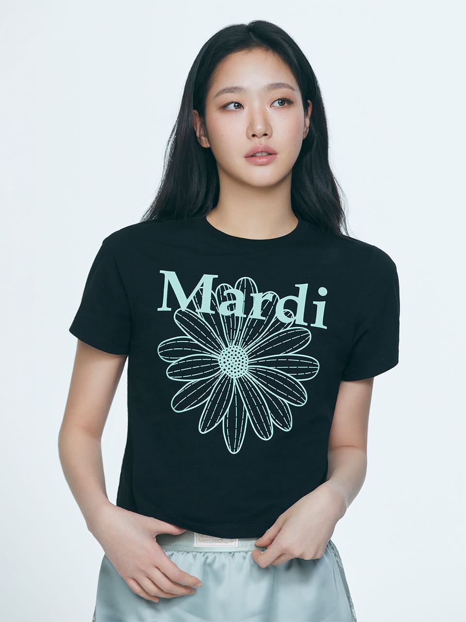 (pre,รวมส่ง) SLIM TSHIRT FLOWERMARDI /Mardi Mercredi
